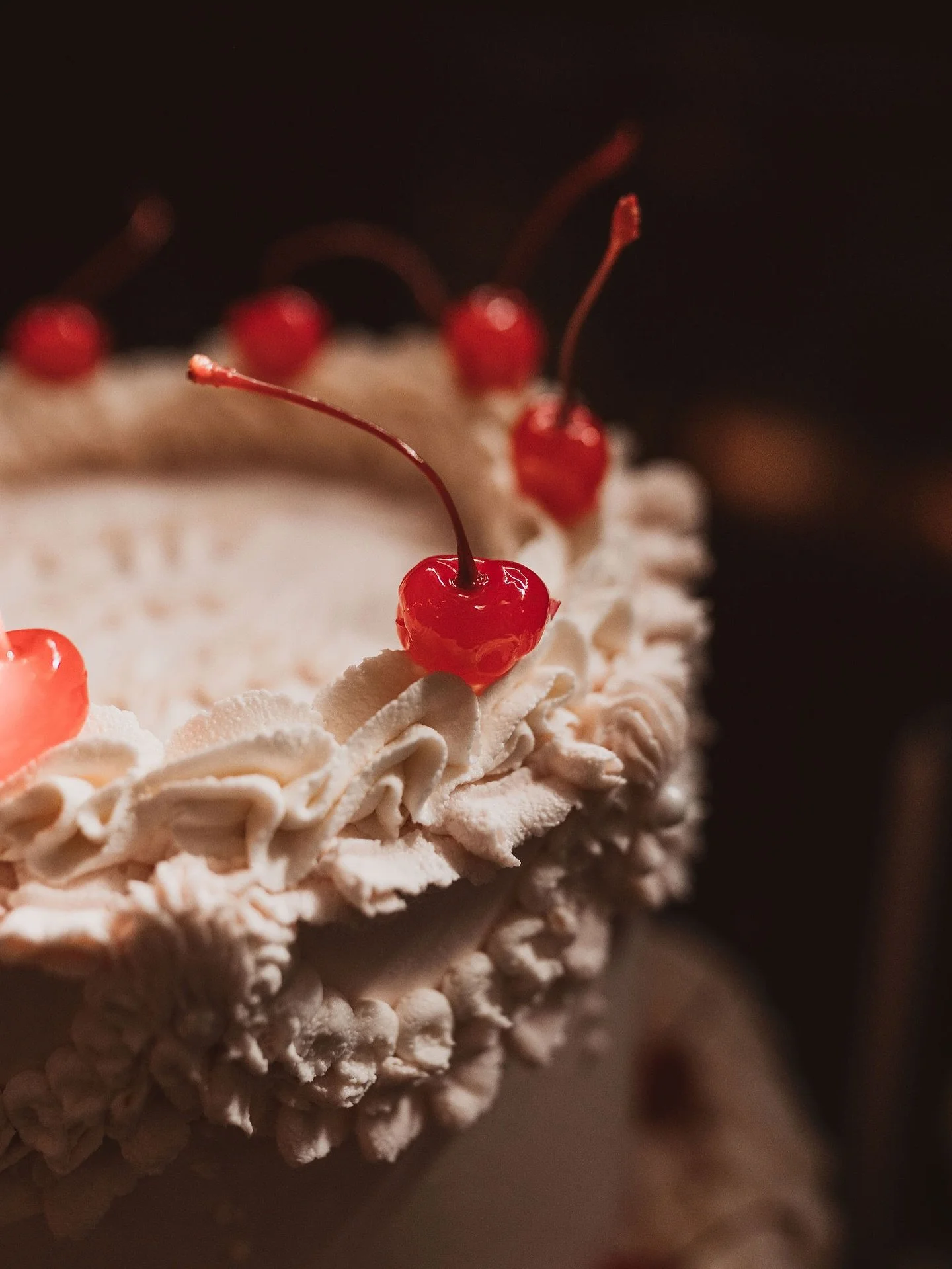 Delicious details + cute moments from Lauren + Sam&rsquo;s beautiful day &hearts;️ 

Dress @jennyyoonyc @wildflorabridal 
Flowers @_irisandwild_ 
Hair @rachel_foster_hair_make_up_ 
Bride Makeup @makeupby.saima 
@venue @morganshotelswansea 

#cheshire