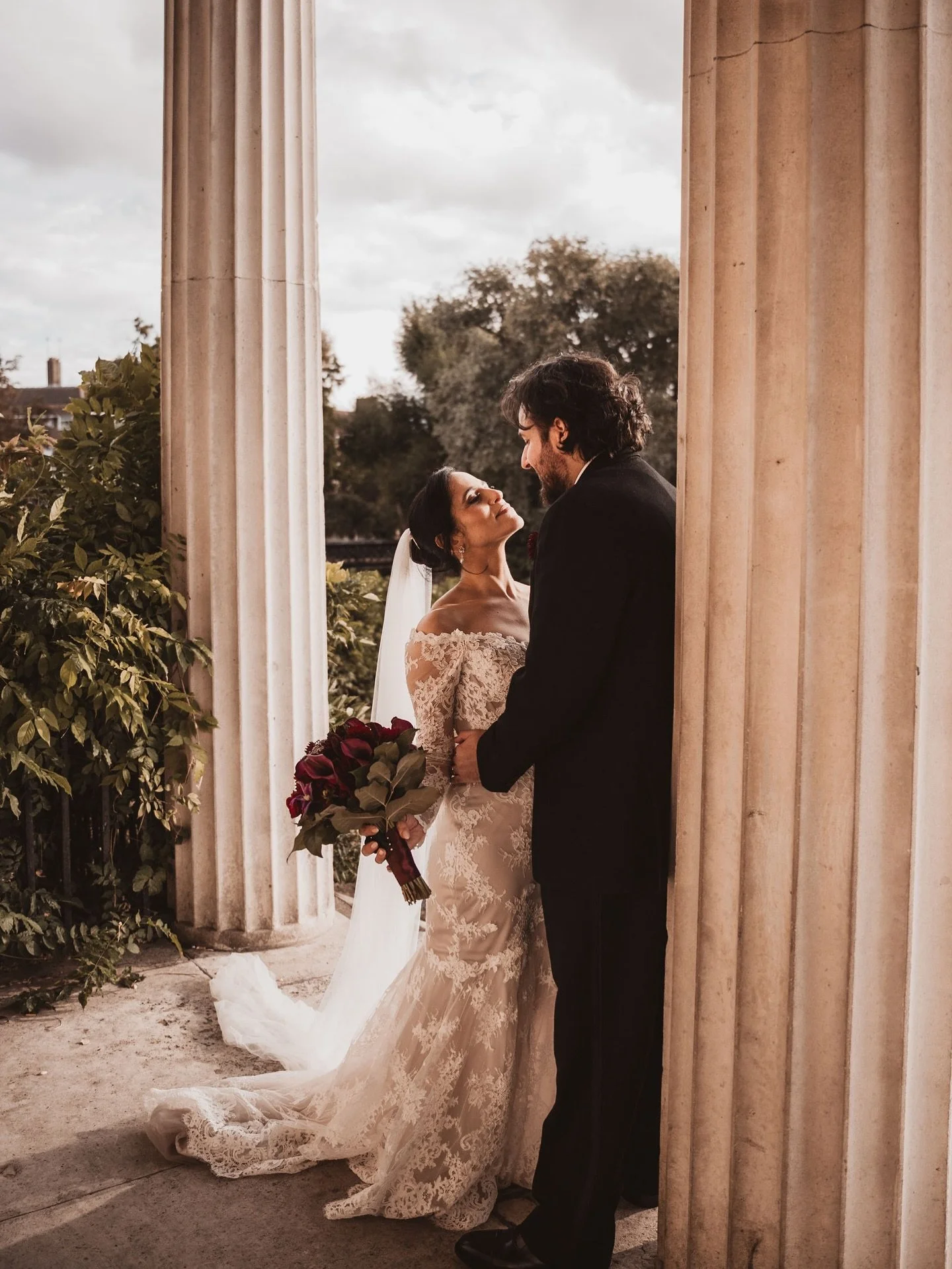 The beautiful Sandra + David in London &hearts;️

Venue - @clissoldhouse 
Dress - @morgan_davies_bridal 
Suits - @oliverbrownlondon 
Veil - @laceandfavour 
MUA - @makeupniamhbridal 
Florist - @angelflowersn1 
DJ - @dj.moto 
Cake - / @signorelli_londo