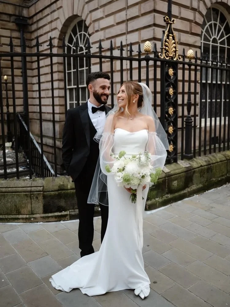 Happy Saturday y&rsquo;all 🤍 some highlights from Celia + Jake&rsquo;s gorge day 🥰

Videographer - @baseaurafilms 
Hairdresser: @hairbybethansteers 
Make-up: @emmaseatreemakeup / @oramakeup 
Cake: Johanna Moloney @caketasticm24 
wedding dress suppl