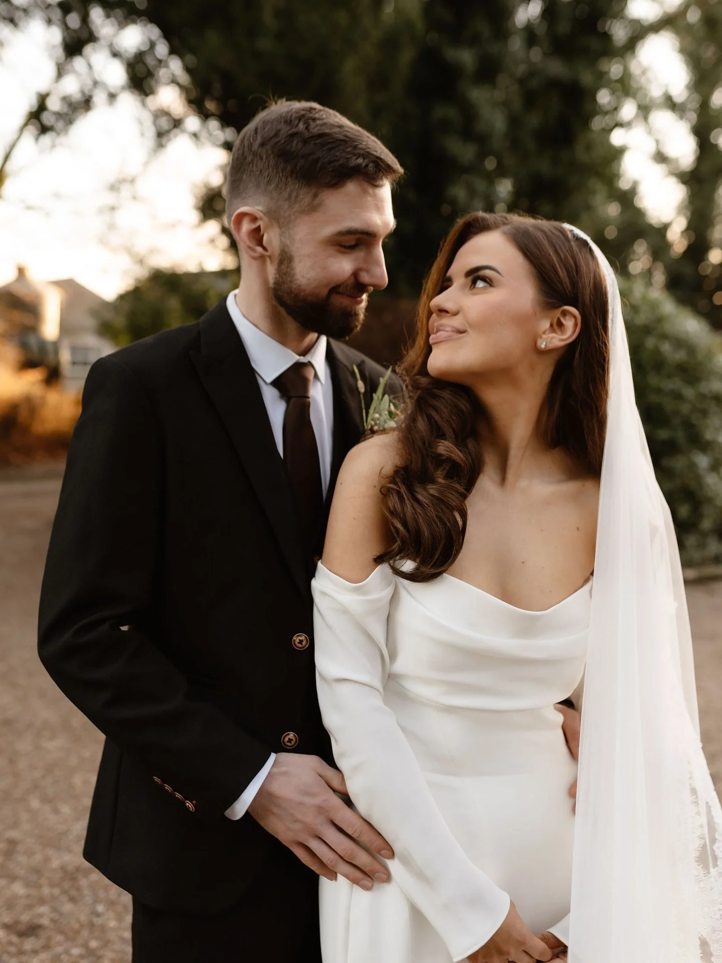 Samantha + Luke &hearts;️

@luxebridalwhalley - wedding dress
@jimmychoo - bridal shoes
@pronovias - veil
@sarahcadleyhair - hair stylist
@abbychristophermua - makeup
@bridgewatermenswear - suits
@brownsjewellers - jewellers
flowers @loisleigh11 
@fo