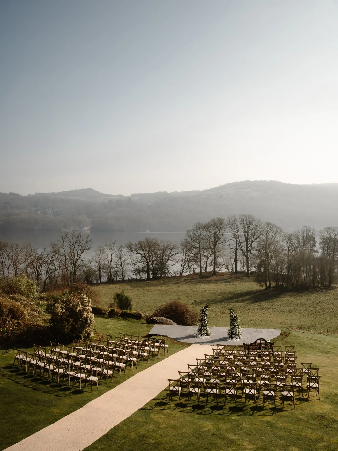 The incredible ceremony set up last week for Hannah + Rob 🤍

@silverholme_weddings @silverholme @honeyshideaway 

#lakedistrictweddingphotographer #cotswoldsweddingphotographer #shropshireweddingphotographer #londonweddingphotographer #gloucesterwed