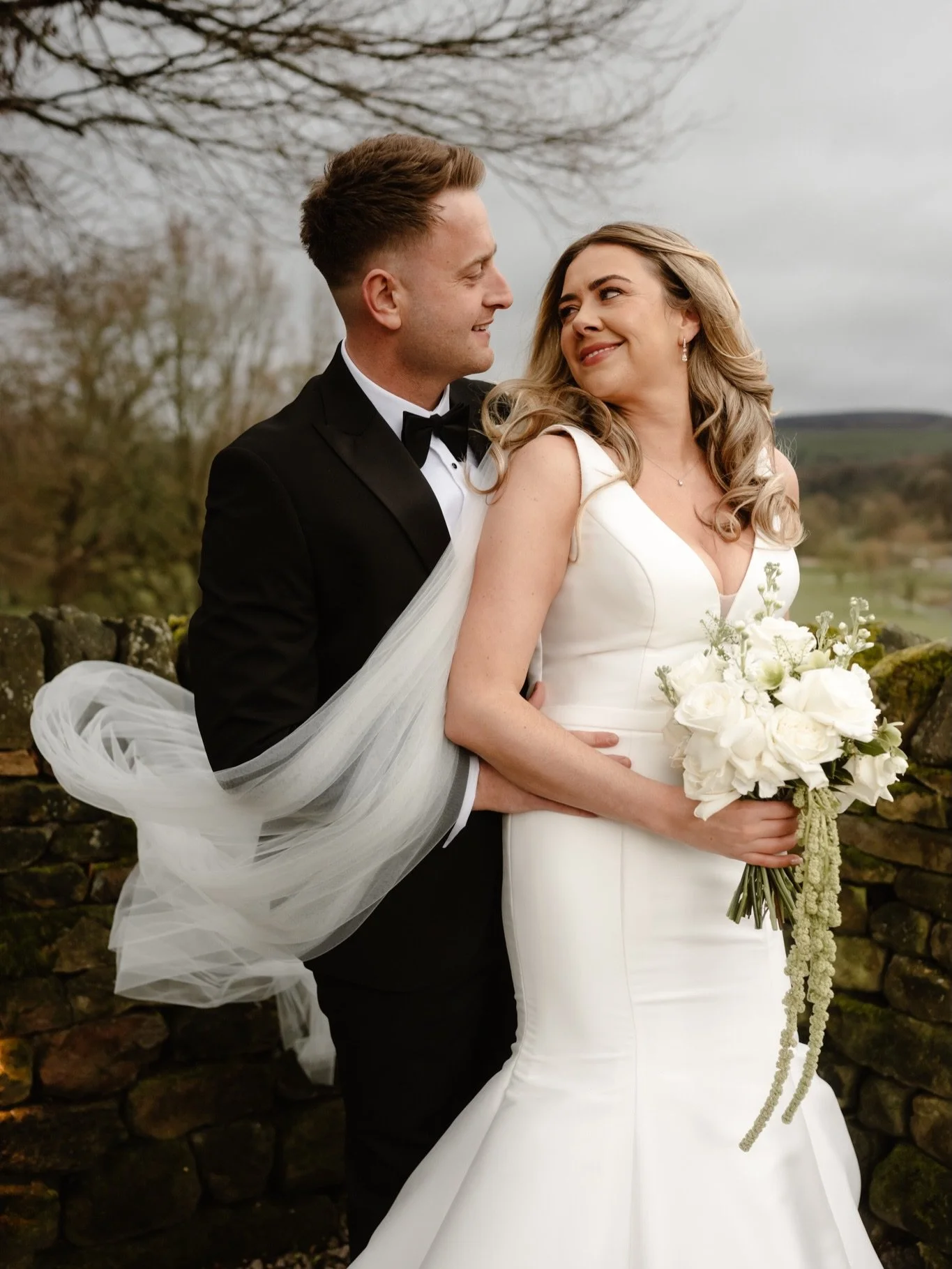 A beautiful day yesterday at @thetithebarn for Mel + Jordan 🤍 despite the mostly torrential rain, we got lucky with a few dry spells &amp; with such a fun bunch of family &amp; friends who were up dancing on chairs, making human pyramids and doing t