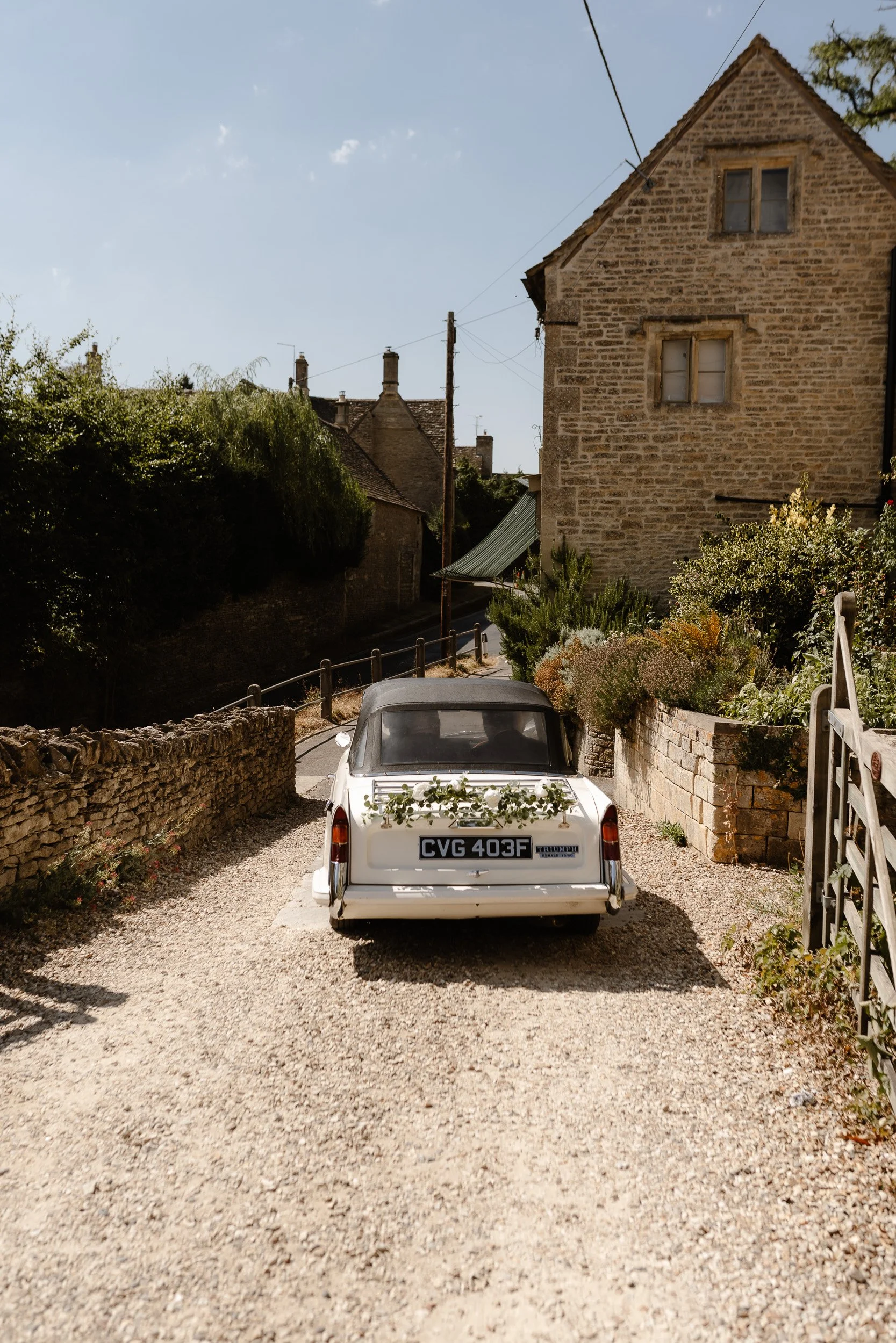 Summer Cotswolds Wedding-24.jpg