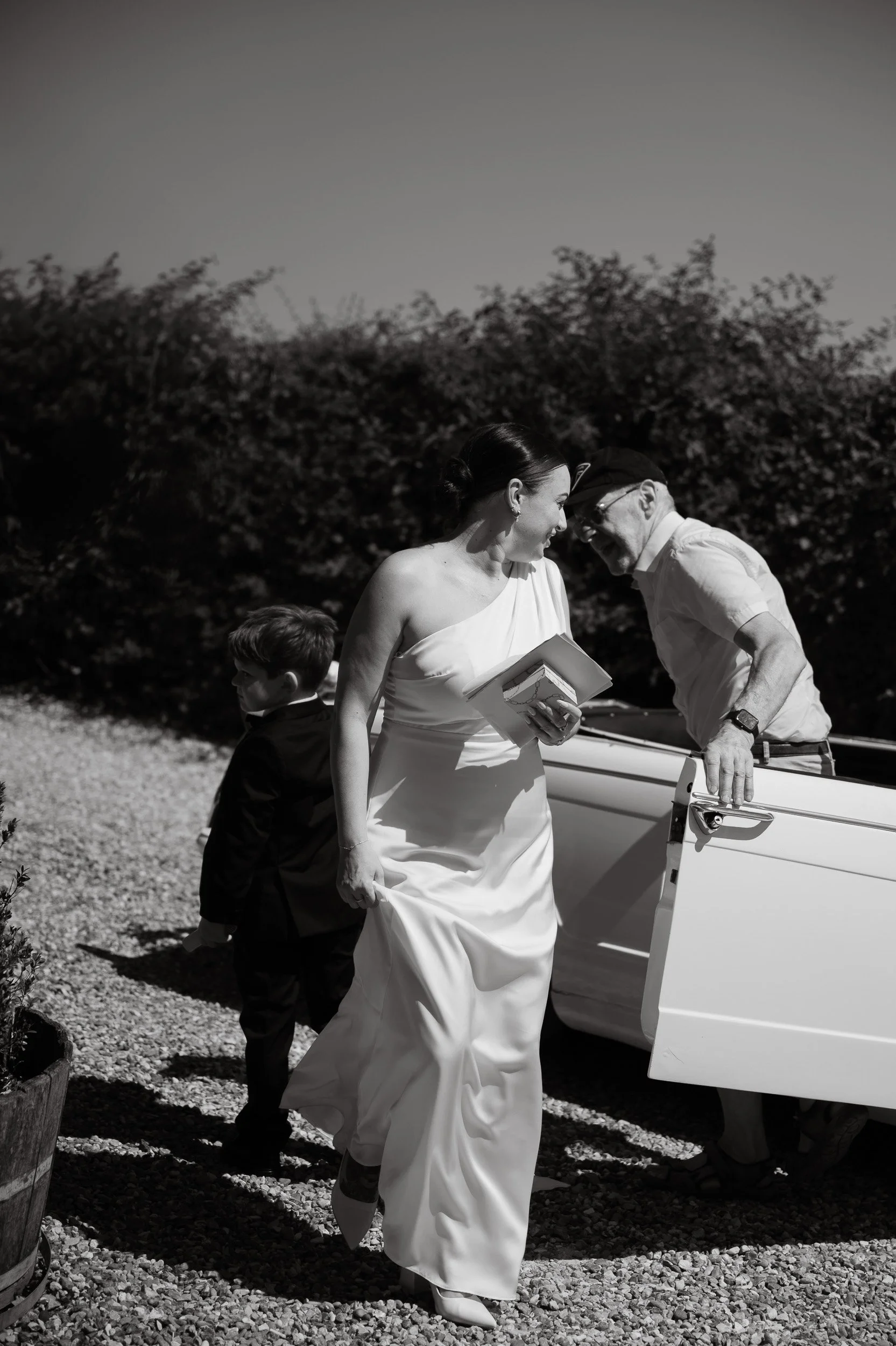 Summer Cotswolds Wedding-41.jpg