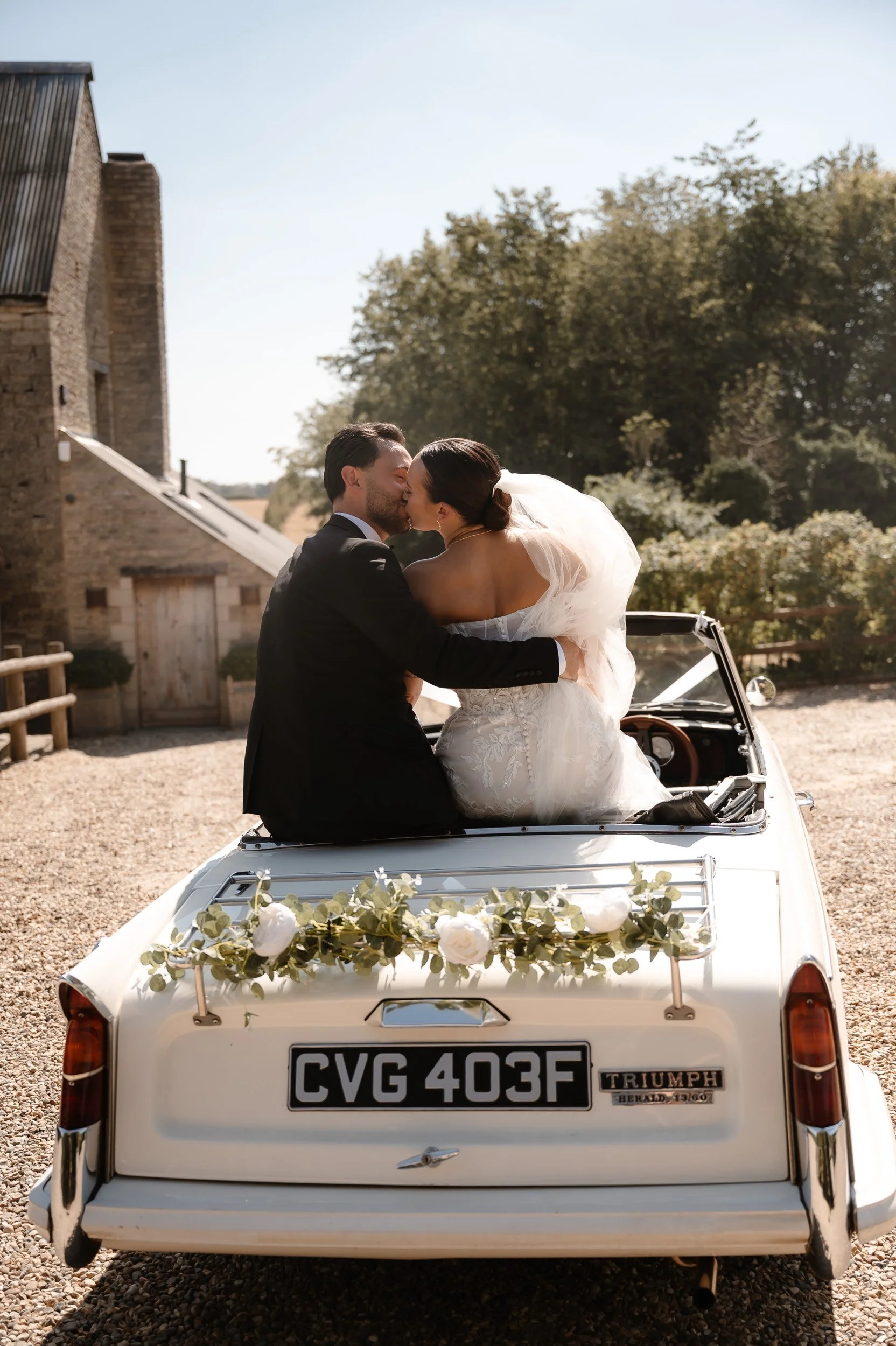 Summer Cotswolds Wedding-101.jpg