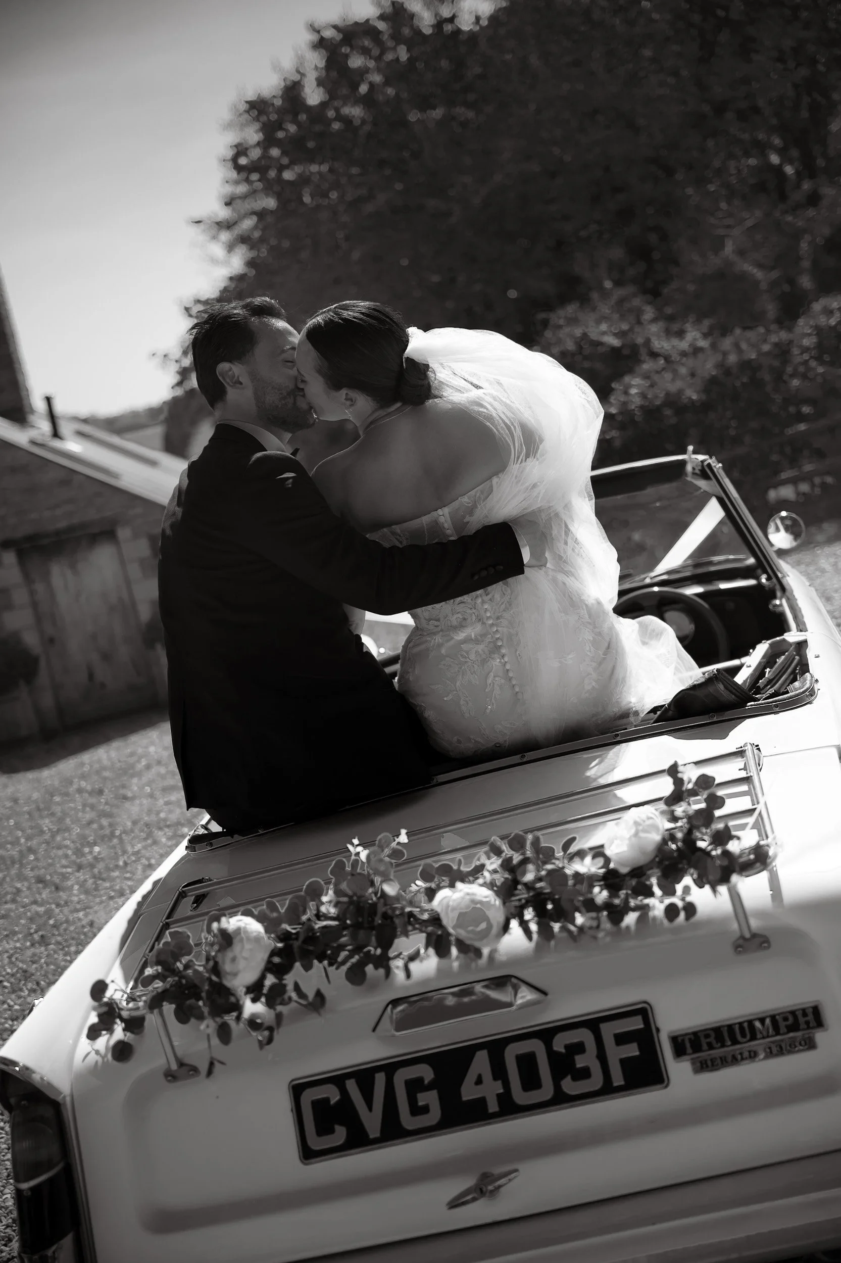 Summer Cotswolds Wedding-102.jpg