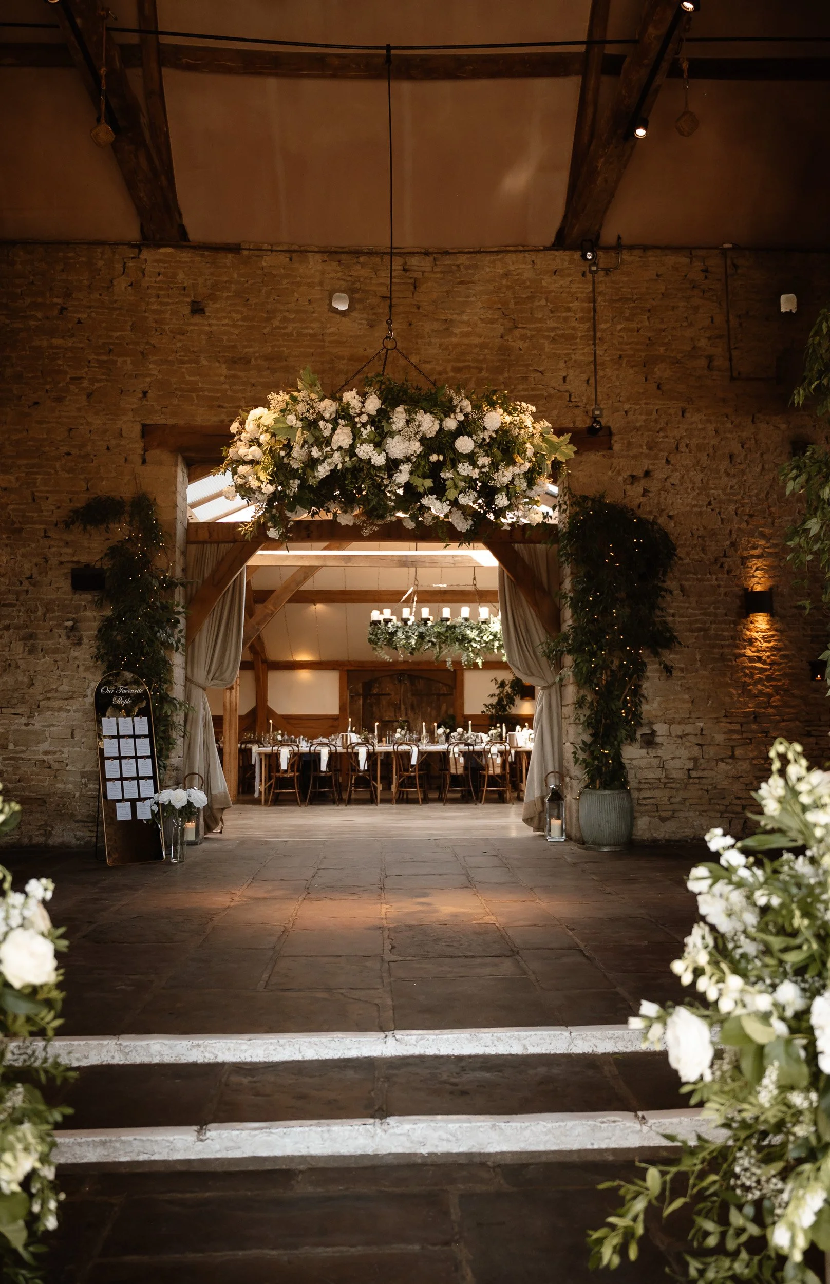 Summer Cotswolds Wedding-124.jpg