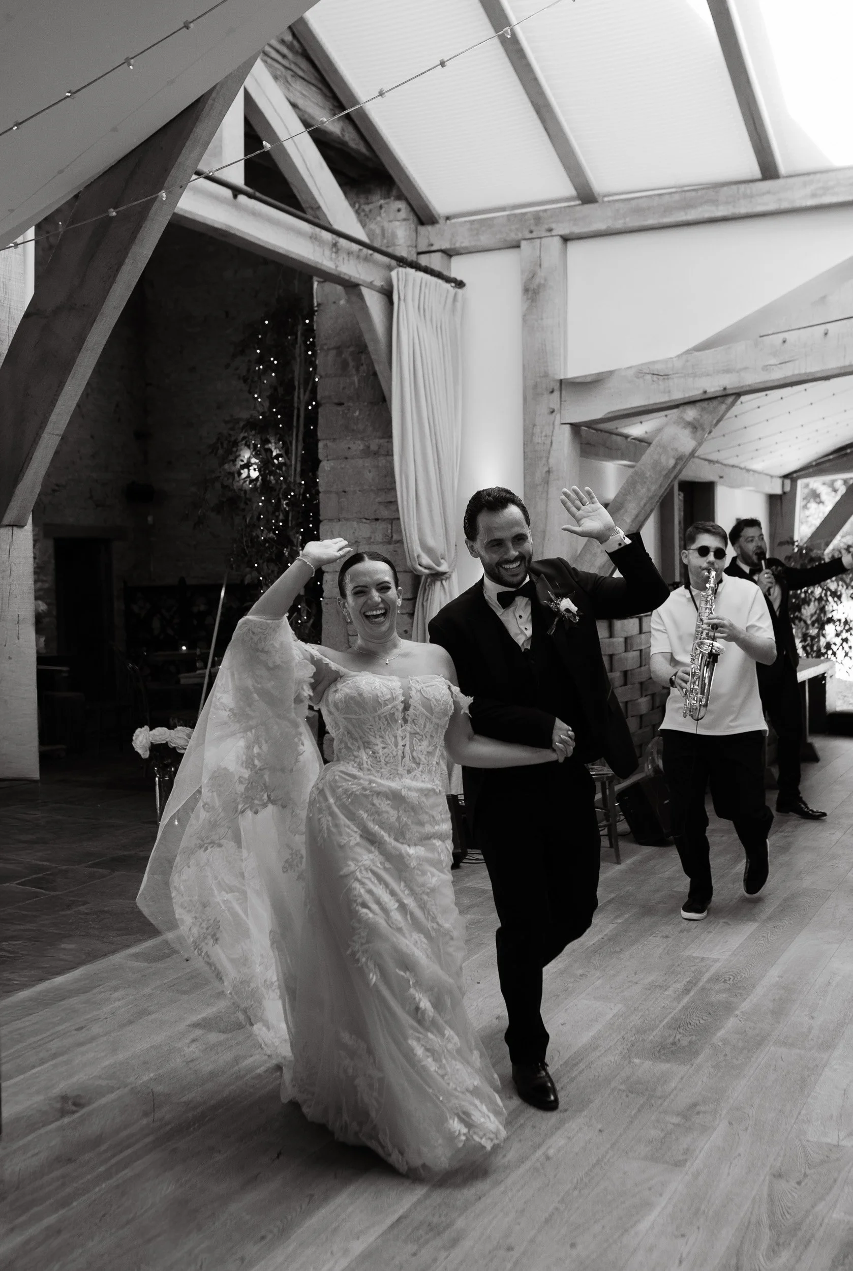 Summer Cotswolds Wedding-137.jpg