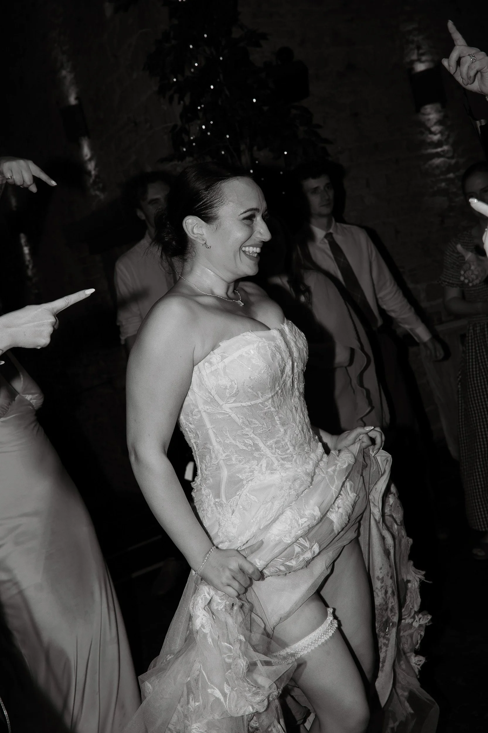 Summer Cotswolds Wedding-218.jpg