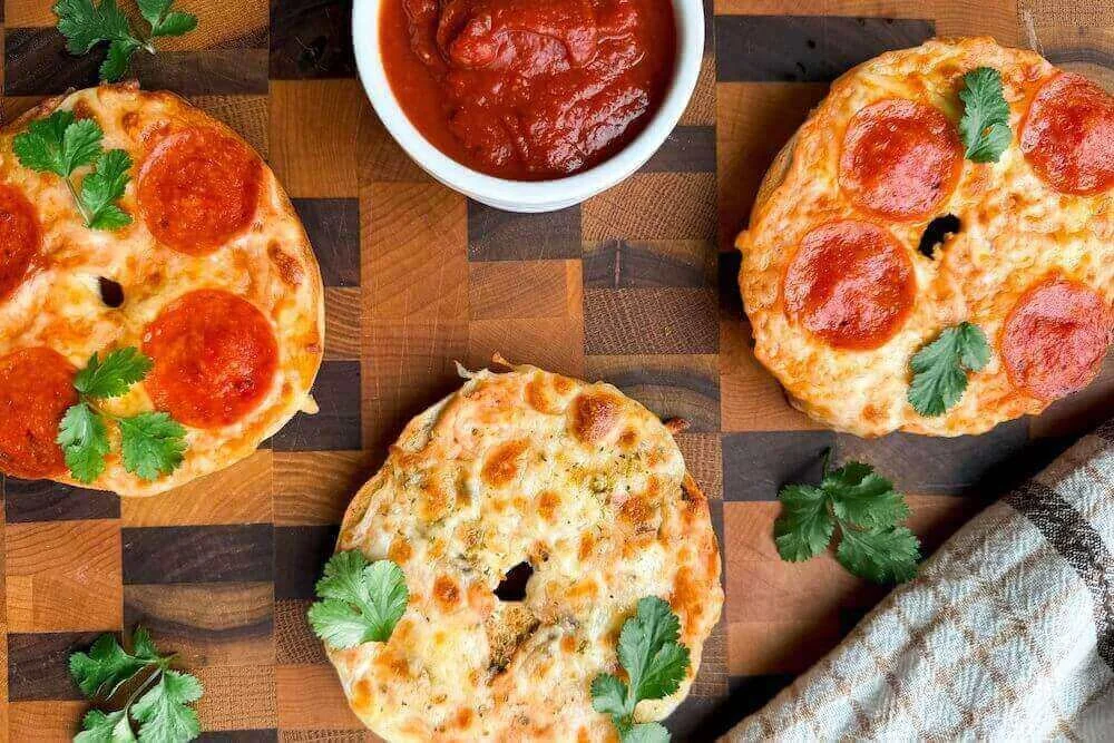High-Protein Dairy Snacks: Cottage Cheese Pizza Bagels