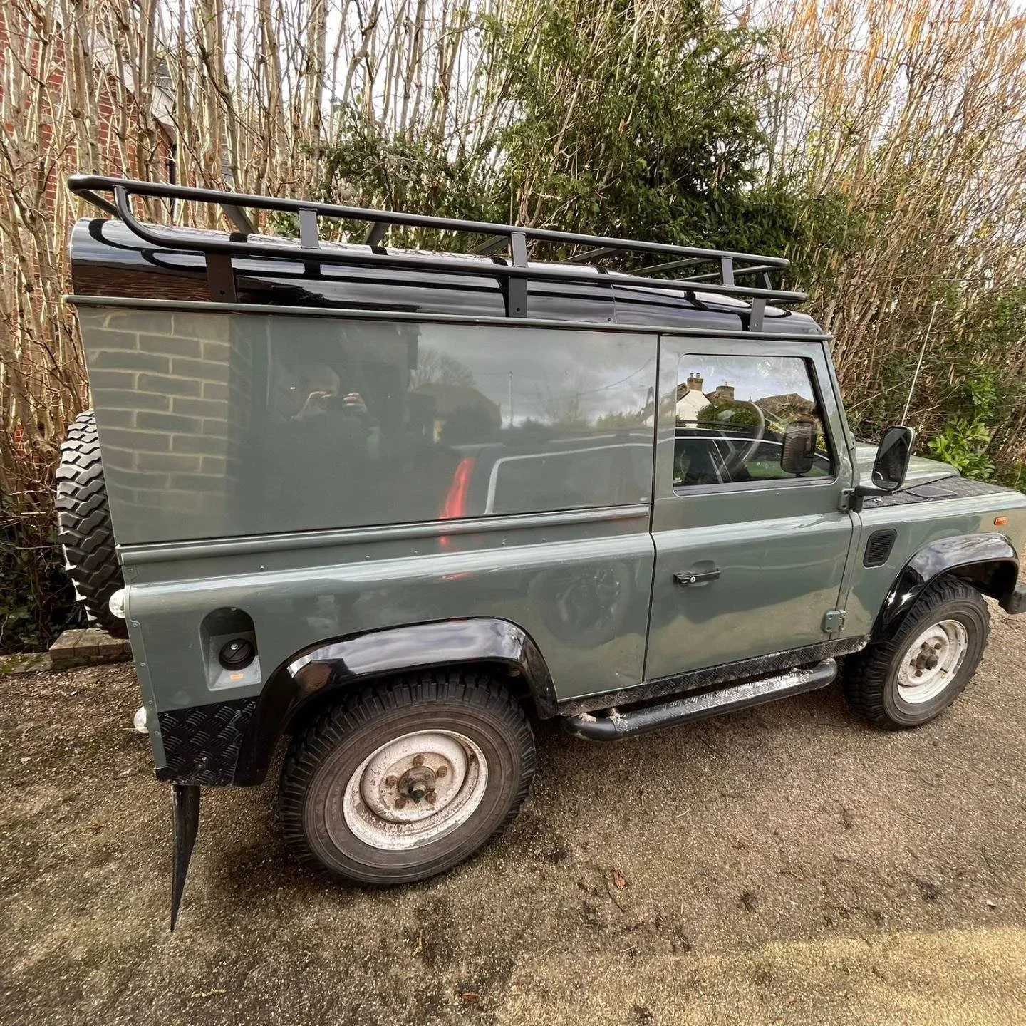 defender-90-flat-rack-mcb4x4-53.webp