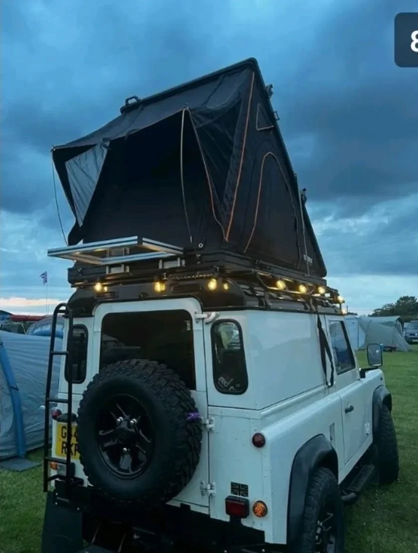 defender-90-flat-rack-mcb4x4-47.webp