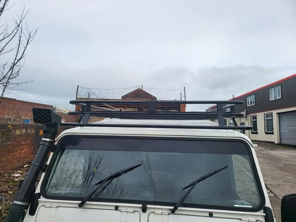 defender-110-expedition-rack-mcb4x4-107.webp