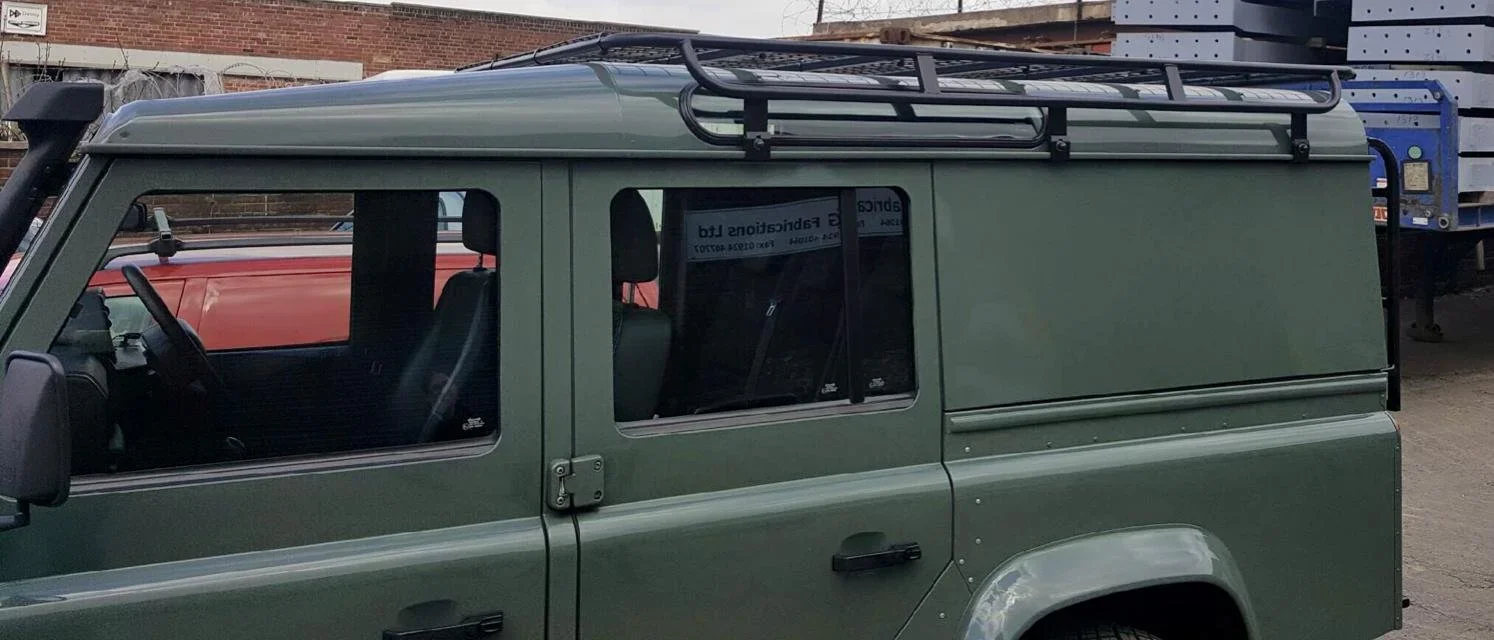 defender-110-half-rack-mcb4x4-68.webp