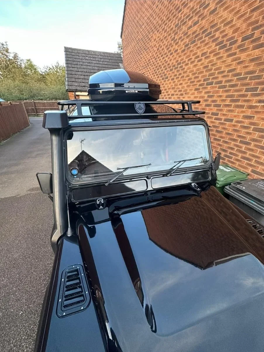 defender-90-flat-rack-mcb4x4-49.webp
