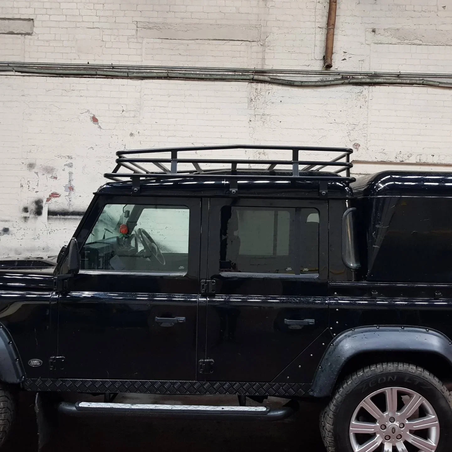 defender-110-expedition-rack-crew-cab-mcb4x4-96.webp