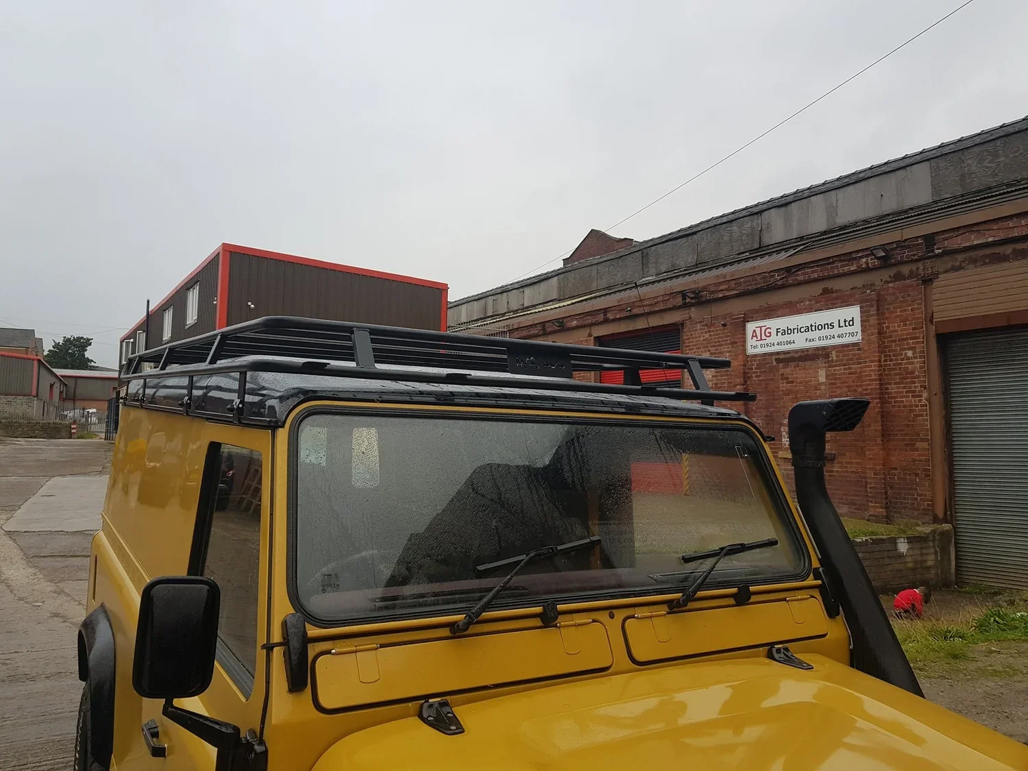 defender-110-flat-rack-mcb4x4-89.webp