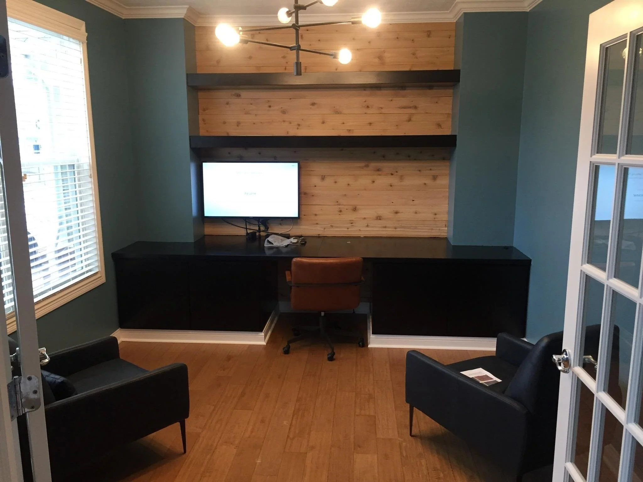 Clarks work bench-7.JPG