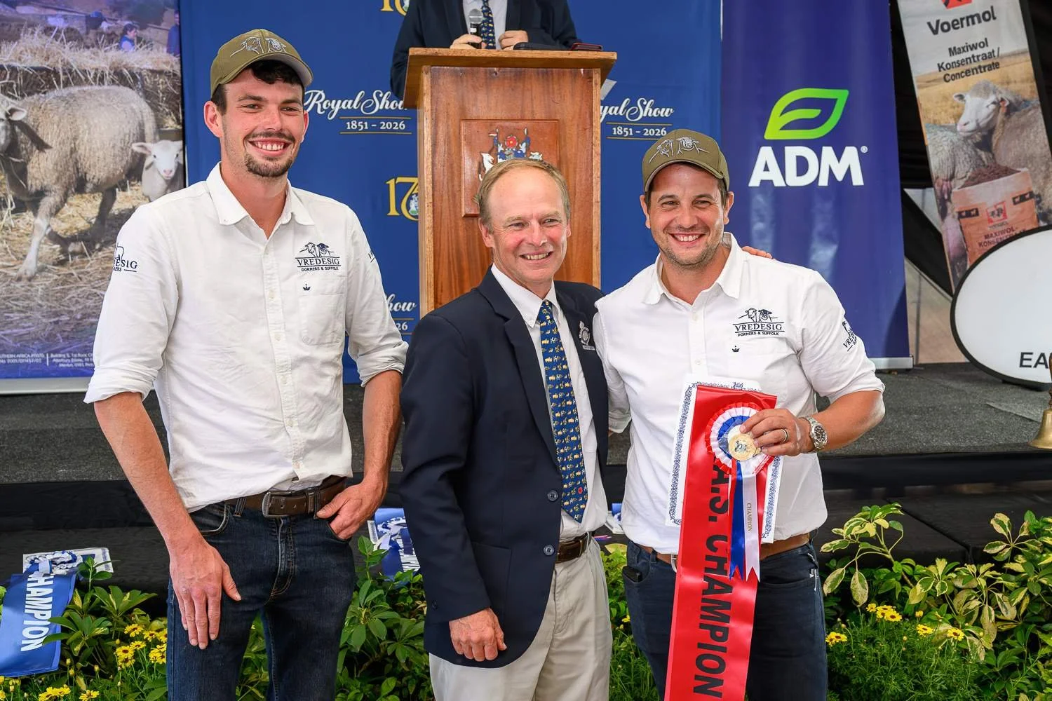 Royal_Carcass_Auction_Champion_Group_of_4_Lamb_Carcasses_European_Genetics_Johnny_Forbes_Vredesig.jpg