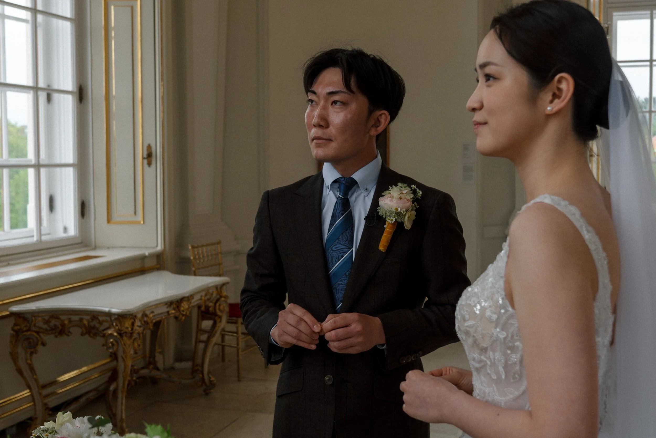 Romantic wedding portraits Belvedere Palace interior Vienna elopement Fine Events Vienna