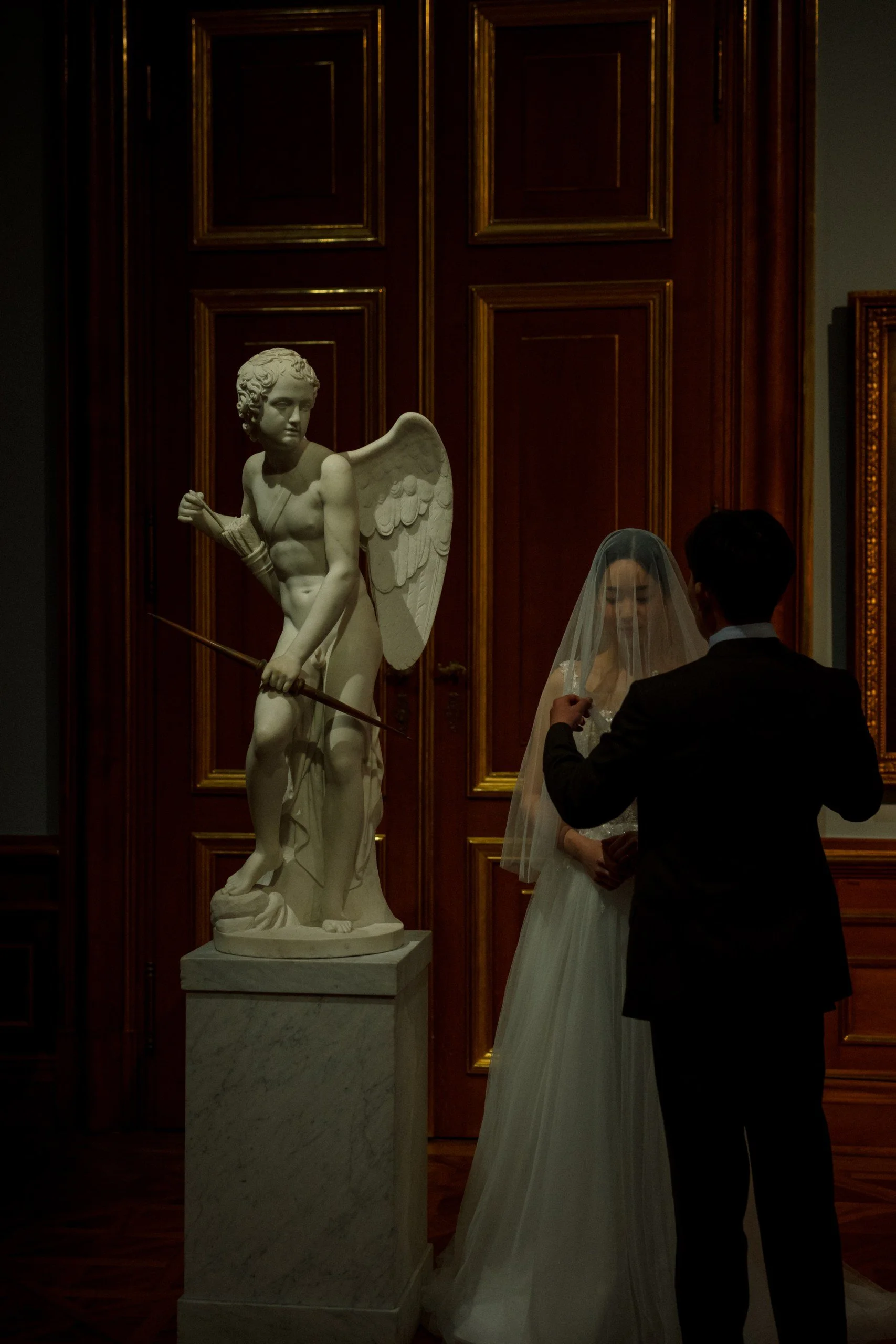 Couple portraits indoor Belvedere Palace Vienna Austria Fine Events Vienna