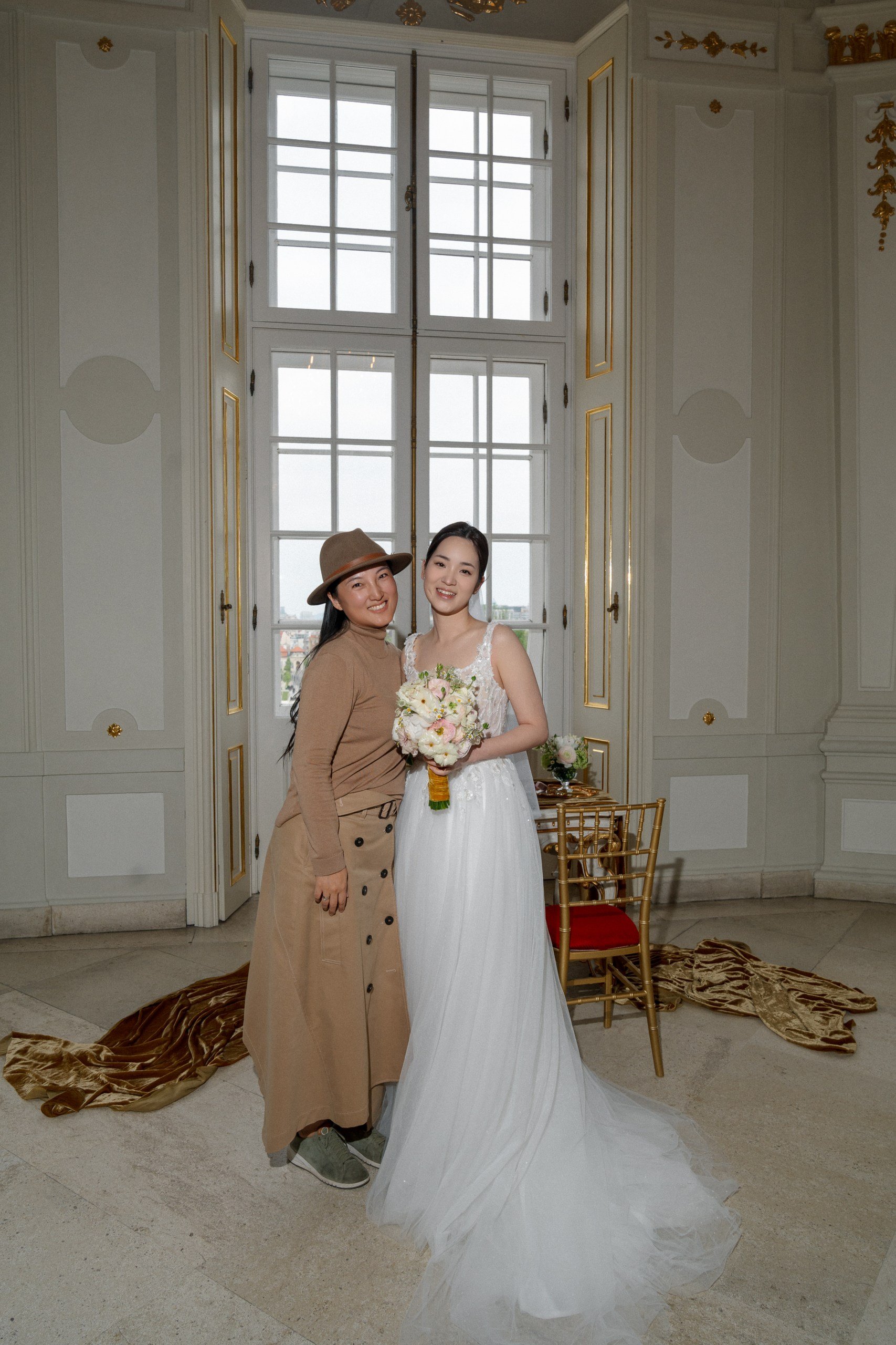 Elegant bridal photography Belvedere Palace Vienna Fine Events Vienna