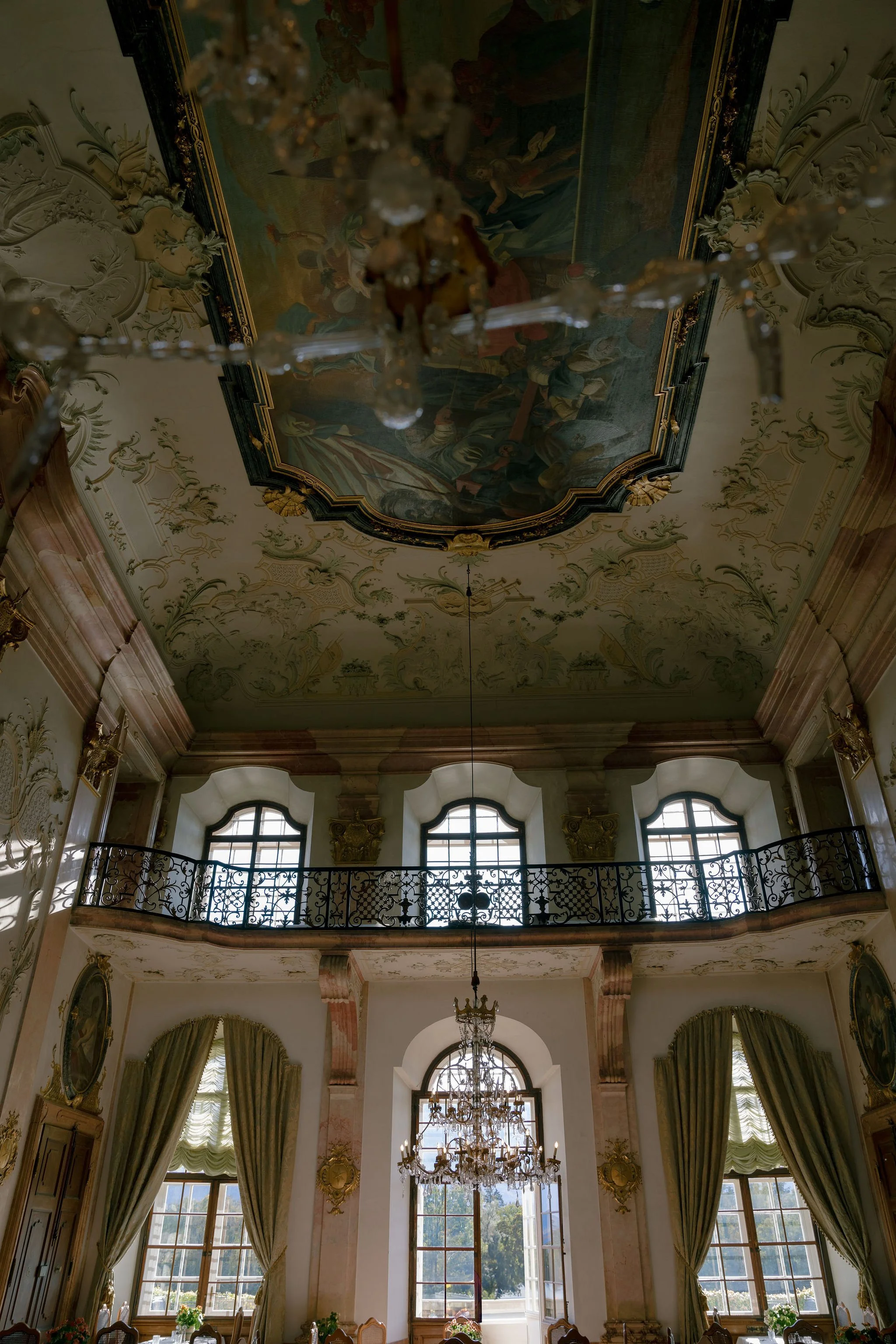  Luxury Destination wedding venue Schloss Leopoldskron marble hall Fine Events Vienna planning 