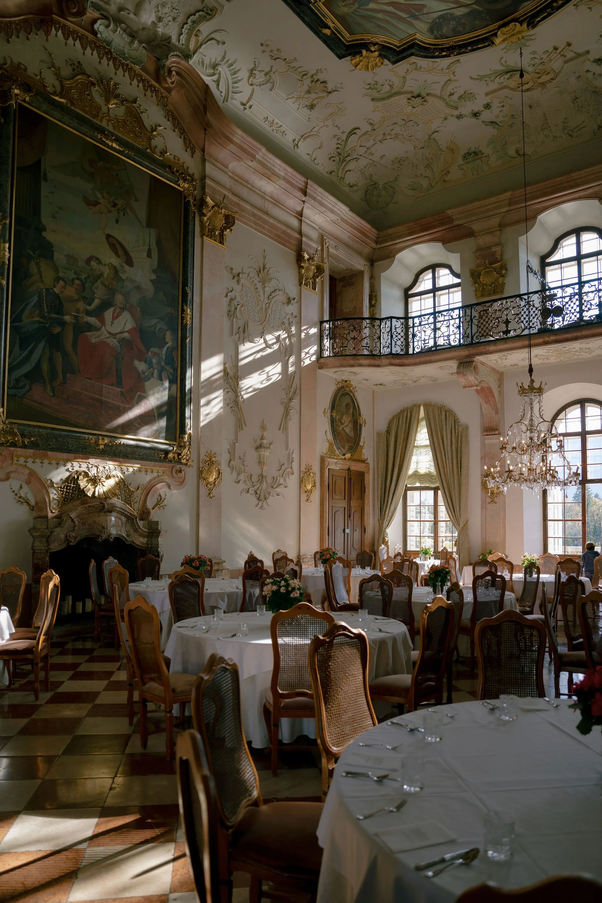  Luxury Destination wedding venue Schloss Leopoldskron marble hall Fine Events Vienna planning 