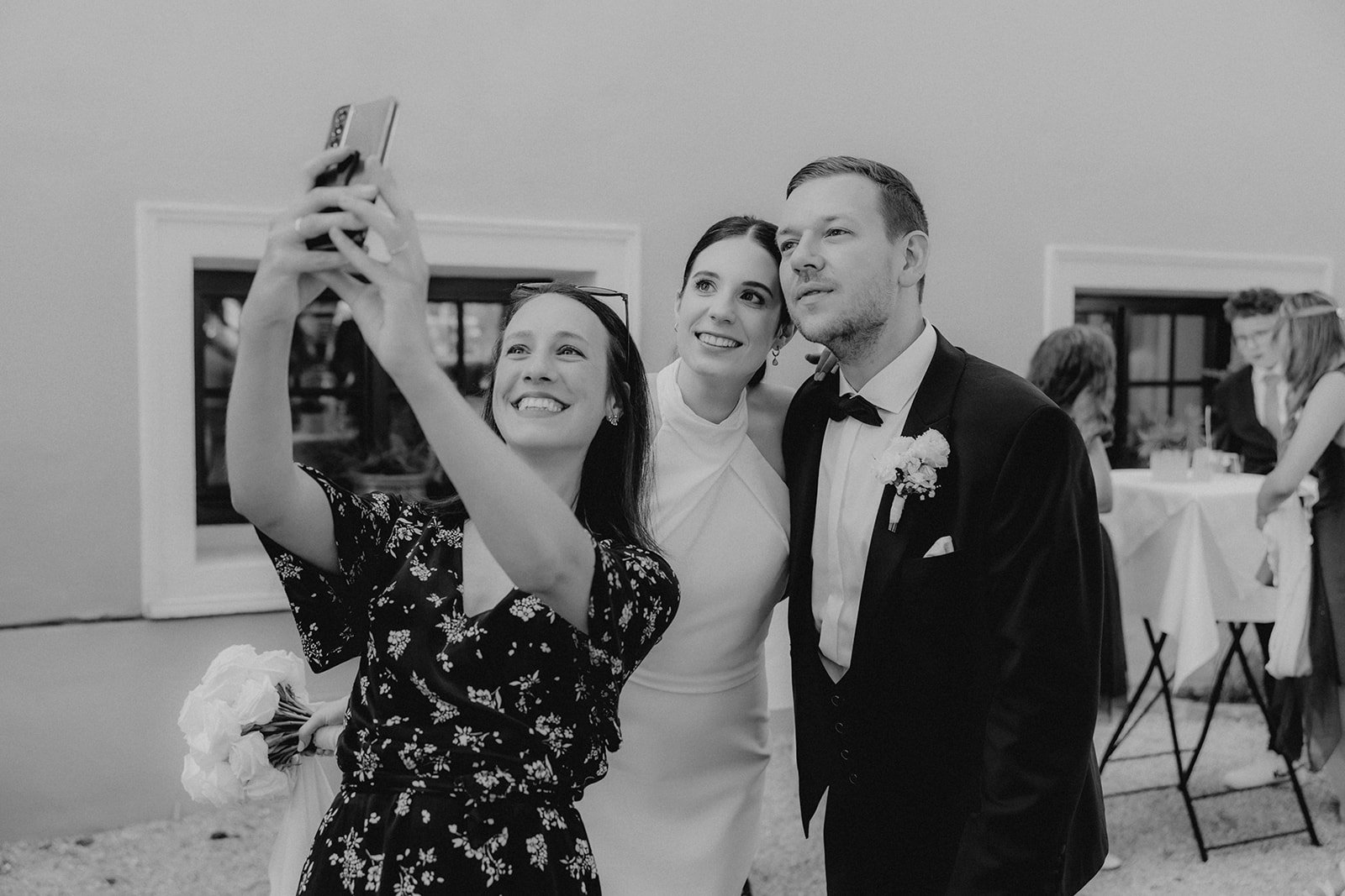 Elegant couple Danube Valley Wachau Austria wedding coordination Fine Events Vienna