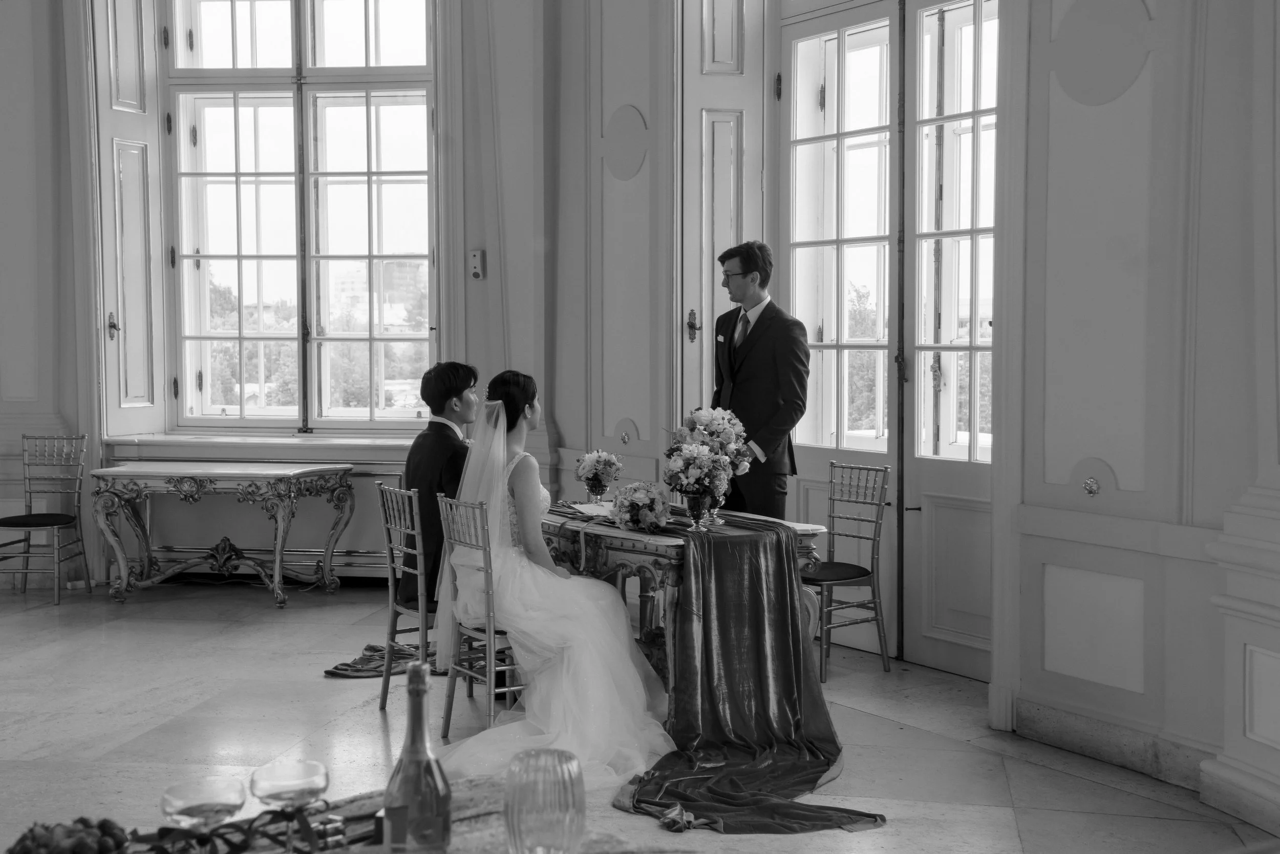Intimate wedding ceremony Belvedere Palace gardens Vienna Fine Events Vienna