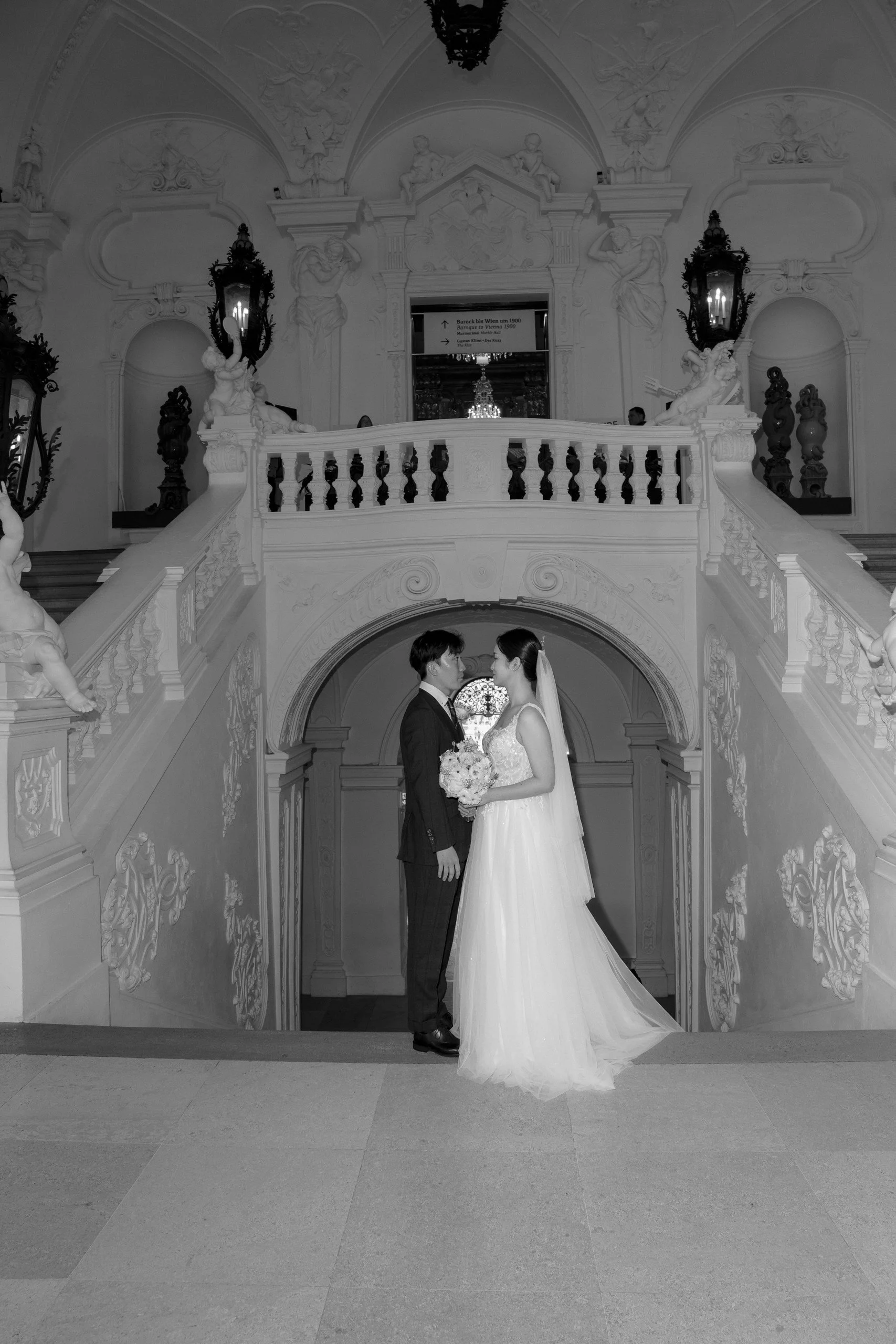 Intimate bride and groom Belvedere Palace interior Vienna elopement Fine Events Vienna