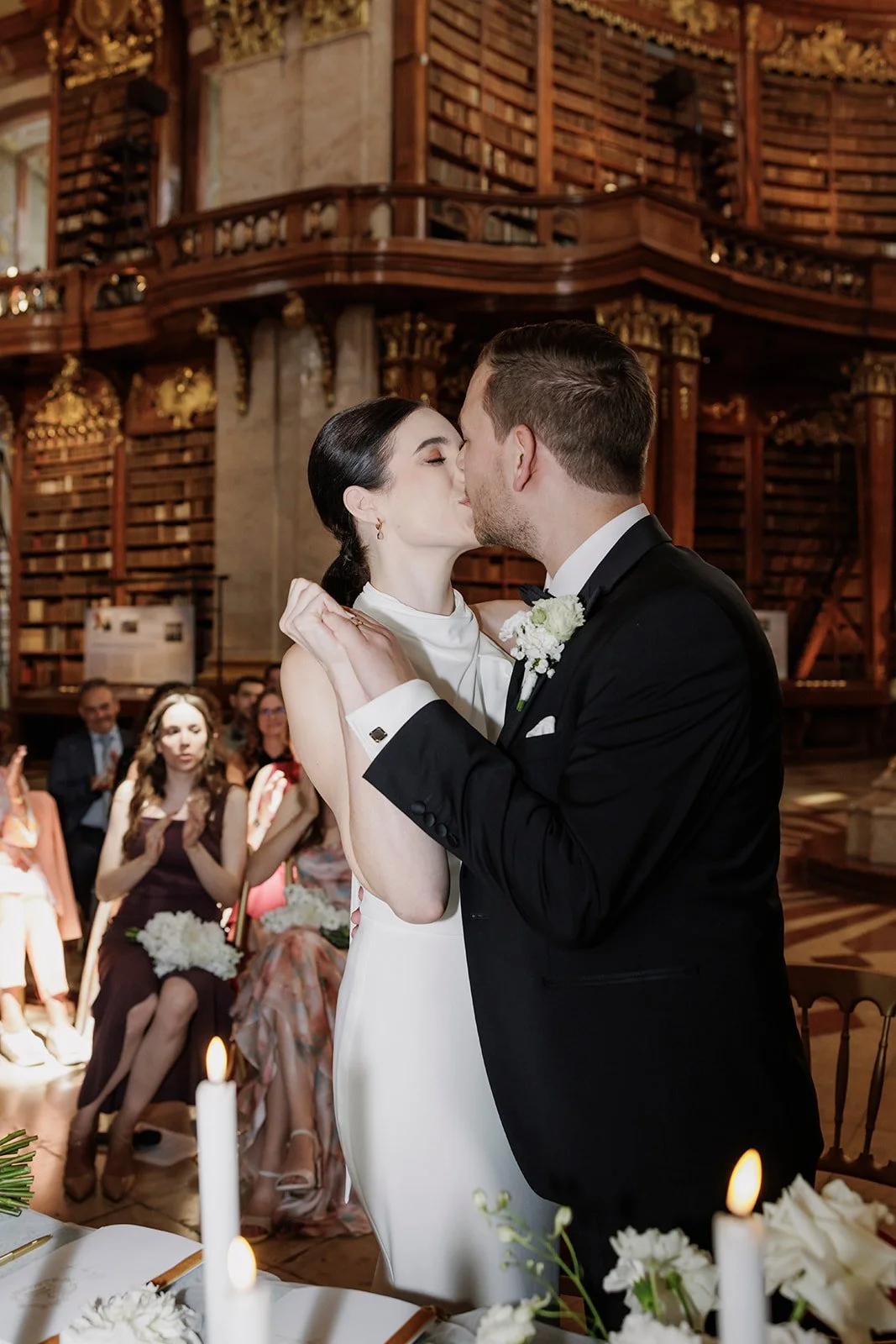 Museum wedding ceremony kiss Austrian National Library Vienna planning Fine Events Vienna