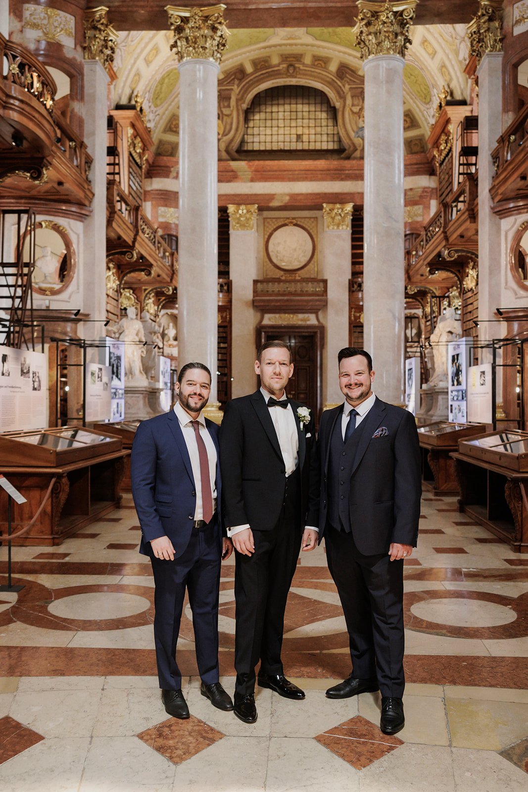 Family portraits National Library Vienna wedding coordination Fine Events Vienna