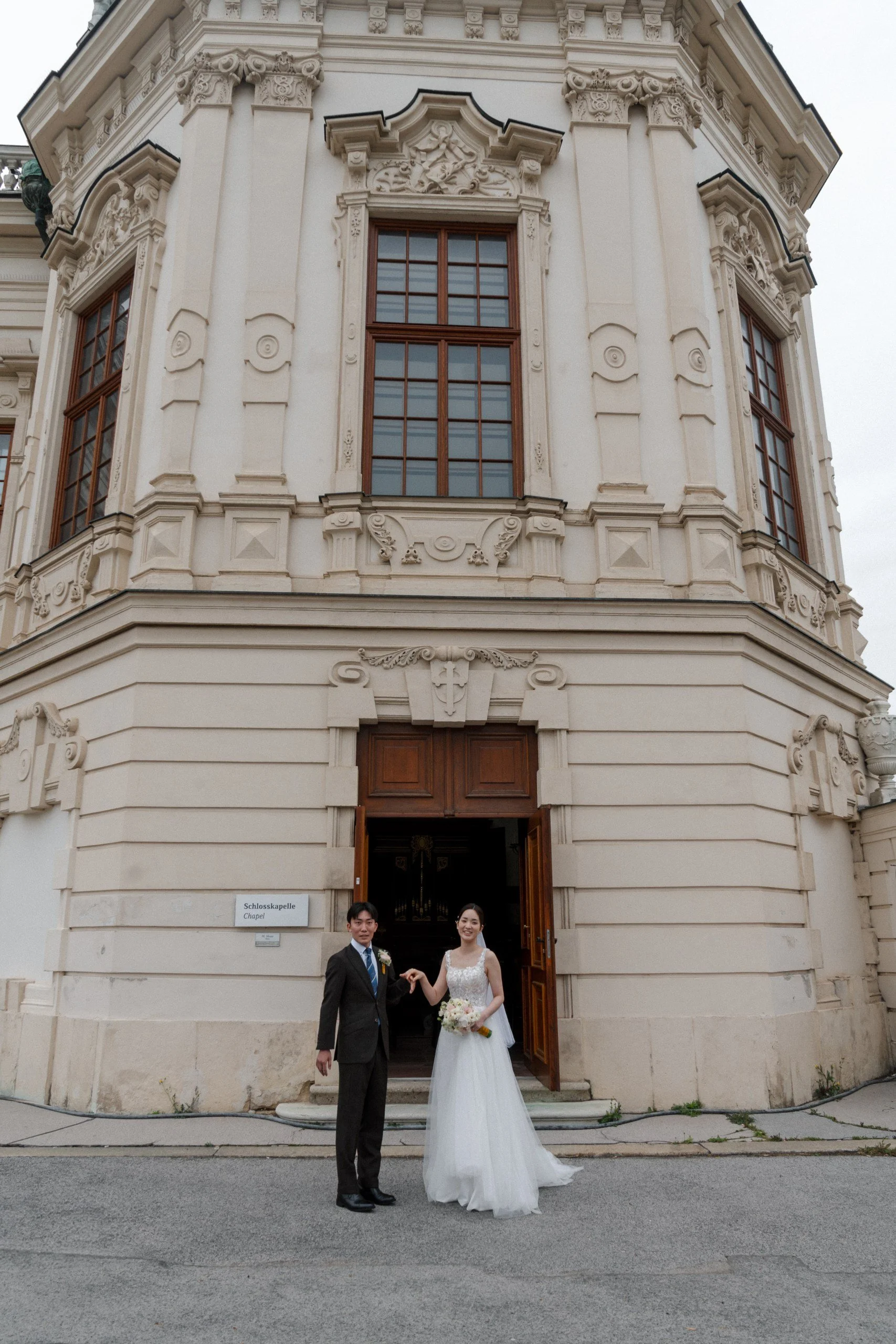 Korean Japanese couple inner city Vienna Austria Fine Events Vienna