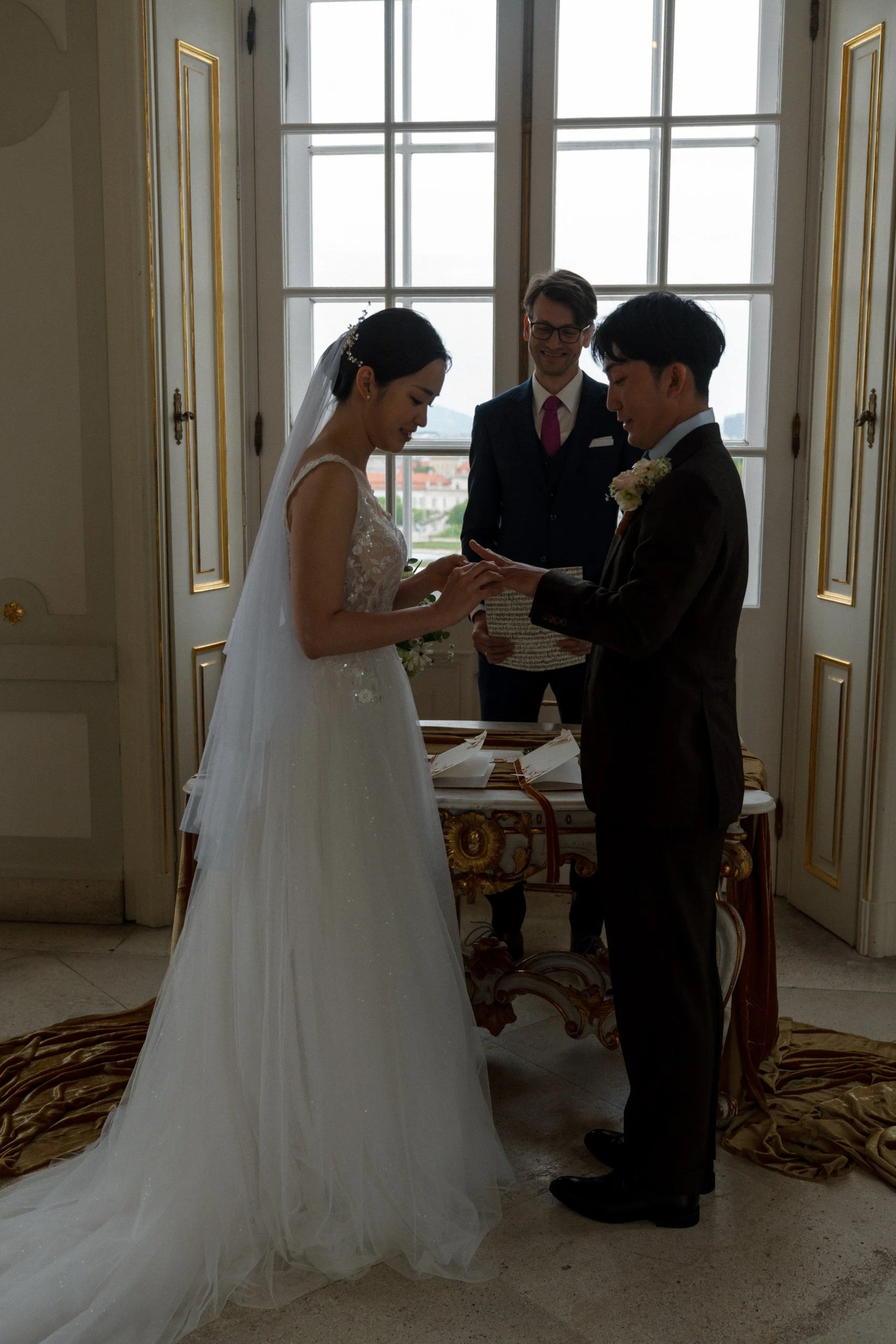 Asian couple wedding ceremony Belvedere Palace Vienna Fine Events Vienna