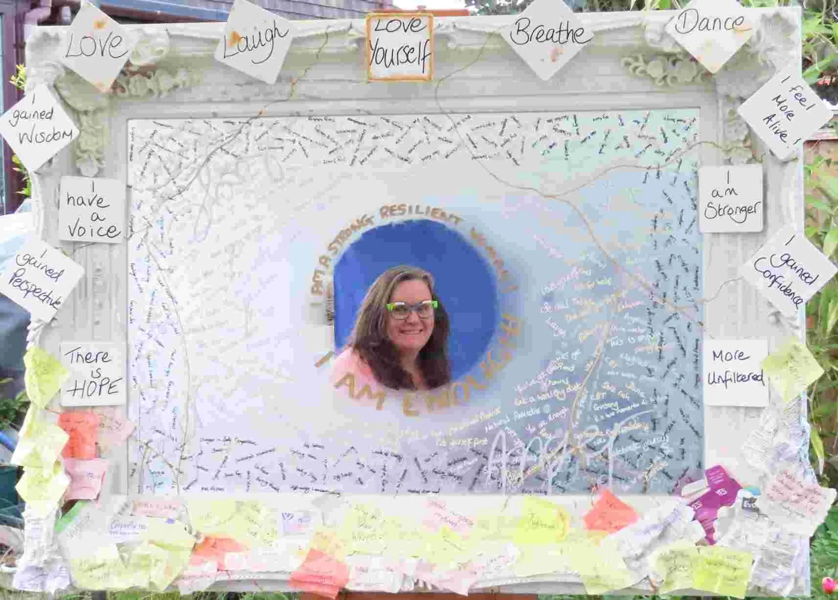 Meno Mirror