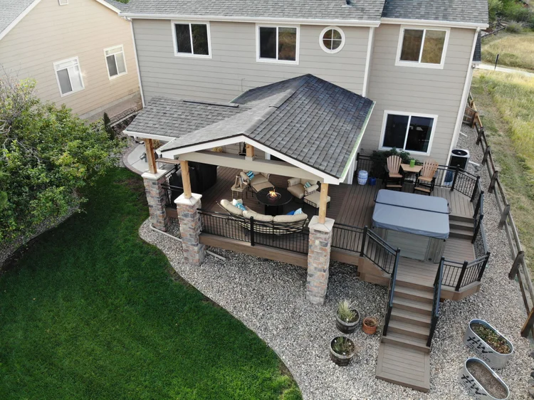 Custom Outdoor Living Spaces, Decks, Pergolas &amp; Patio Covers ...