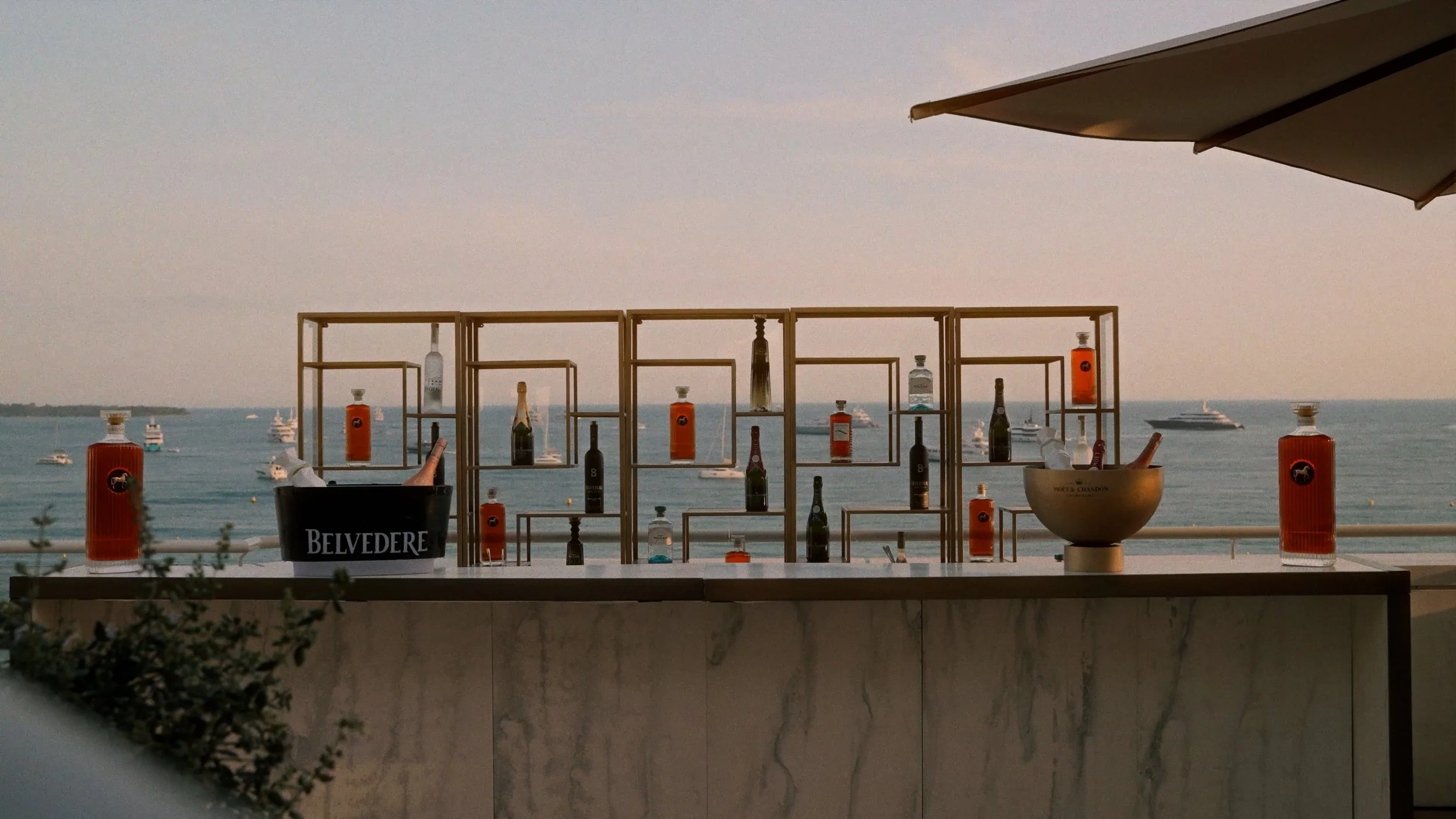Cannes.00_01_01_06.Still011.jpg