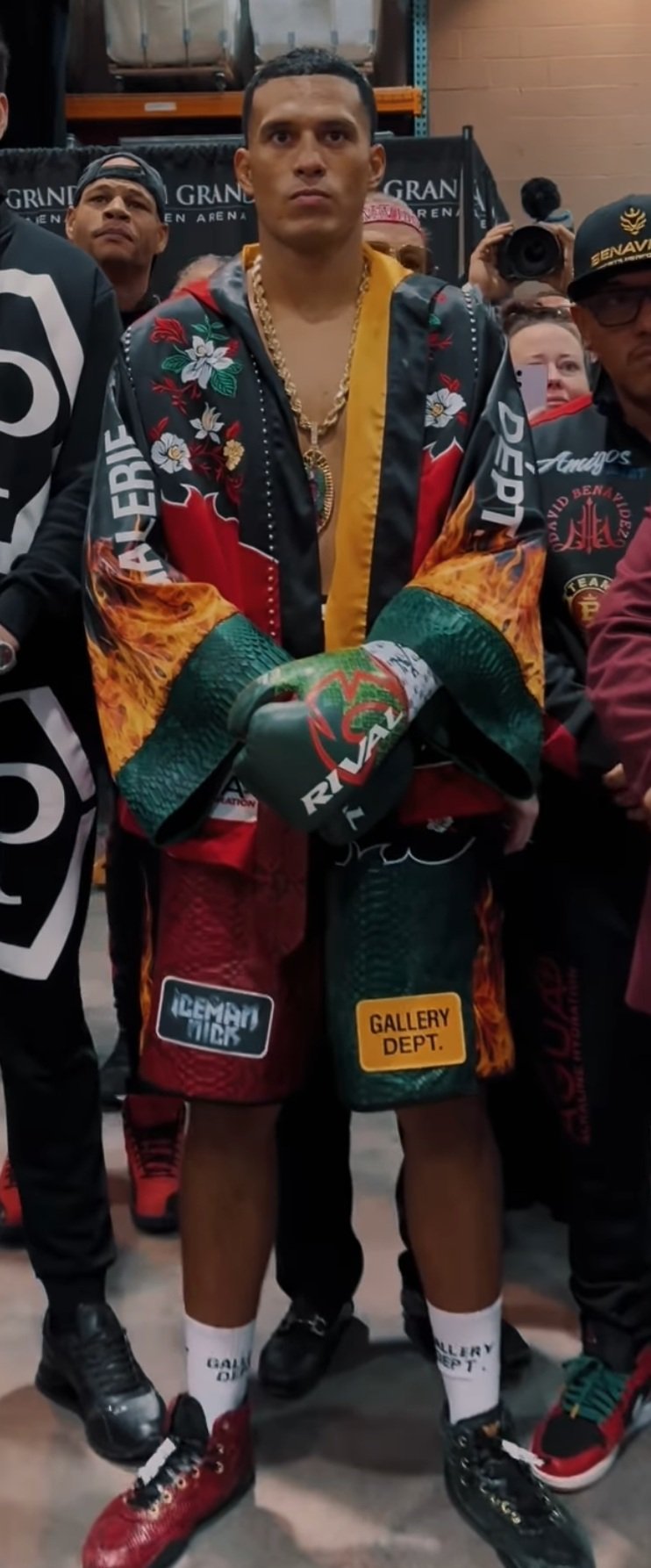 Josue Thomas Custom Look for David Benavidez