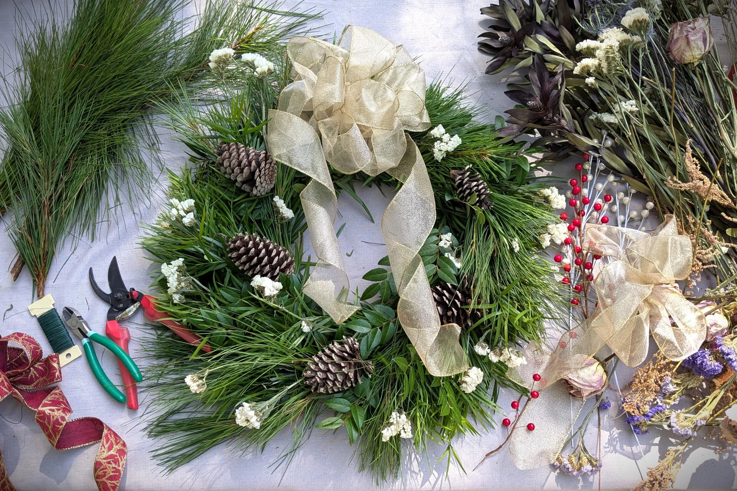 wreath workshop smart botanic art (1).jpg