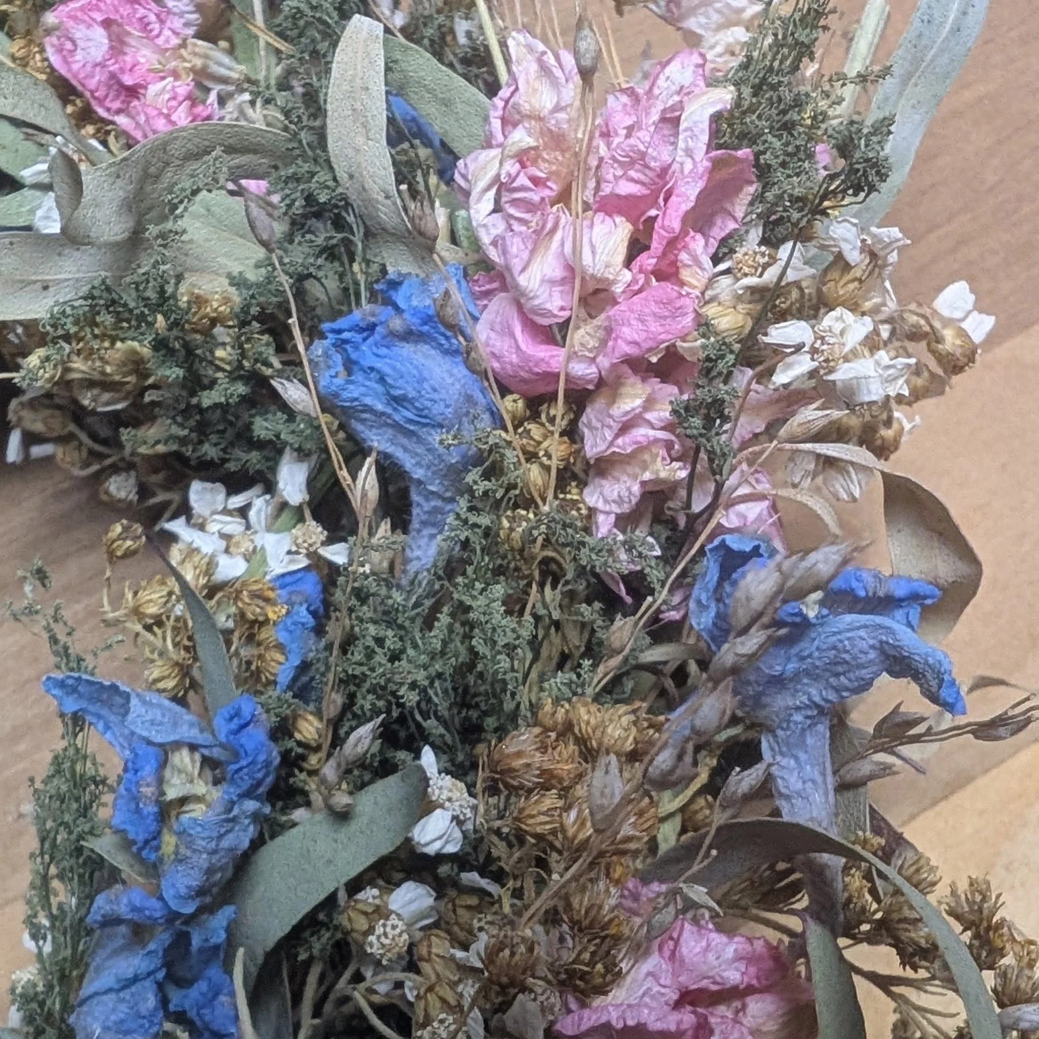 Mini Dried Grass and Flower Wreath