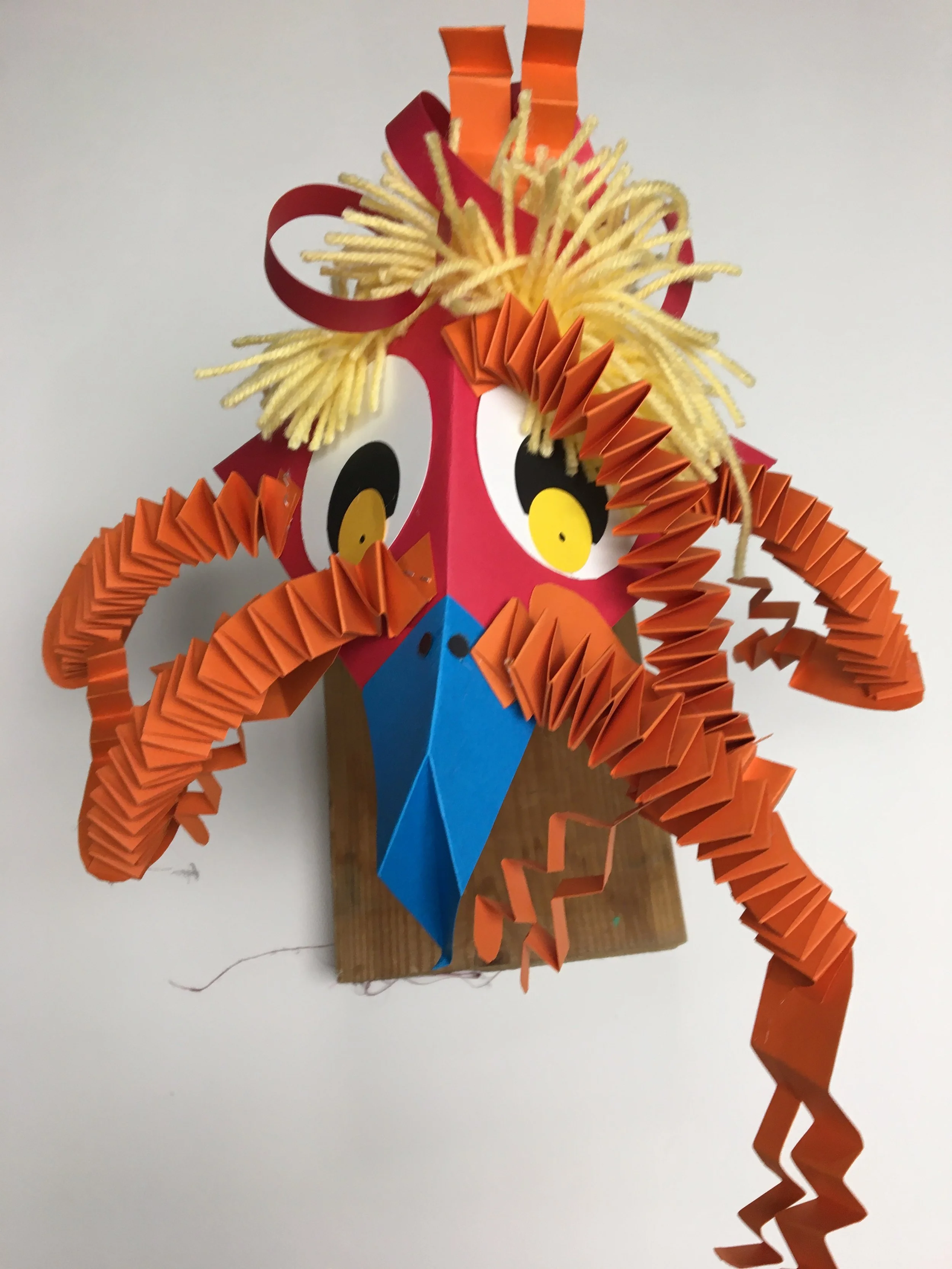 Paper sculpture IMG-5616.JPG