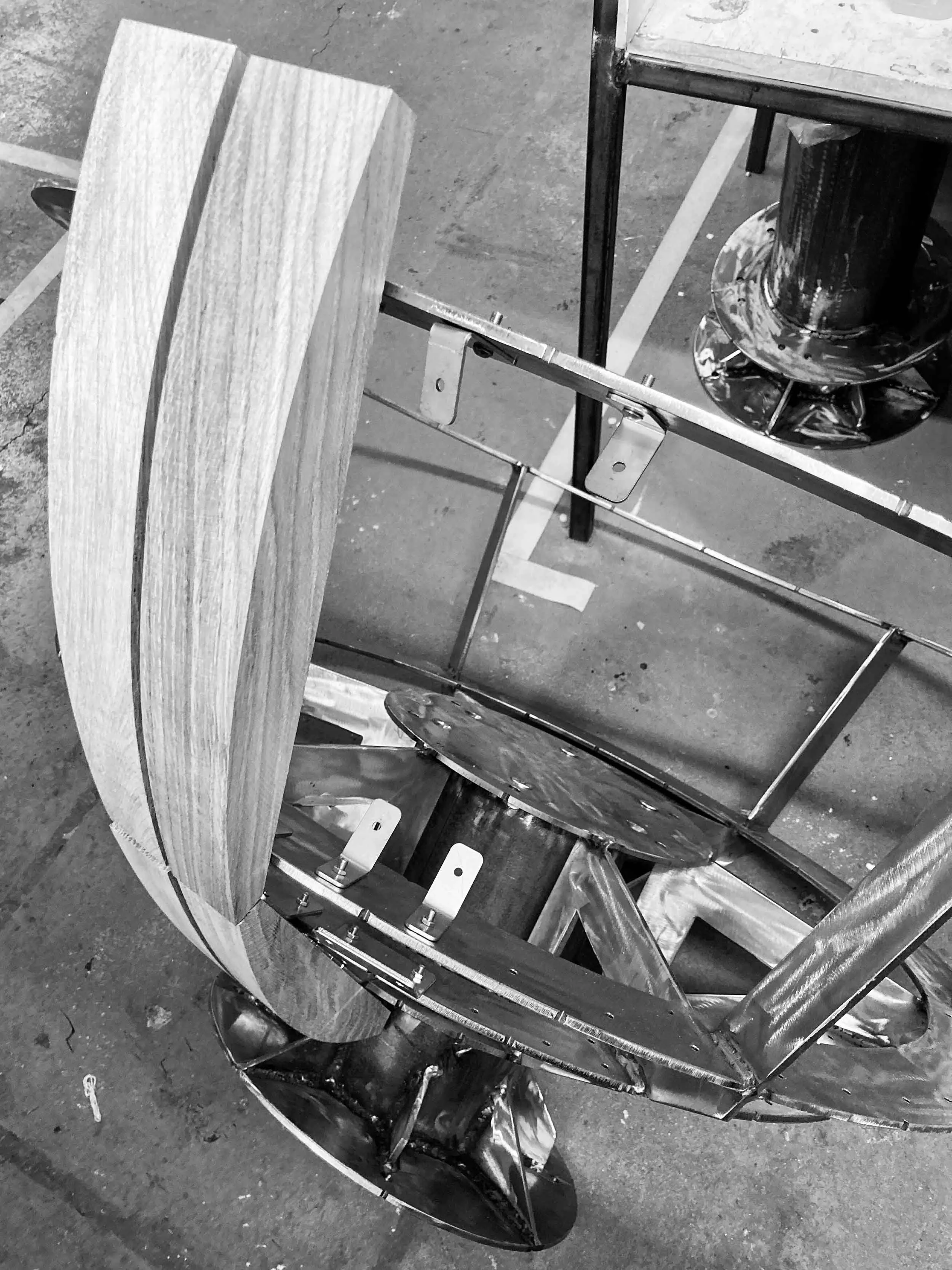 metal & wood 3 W2500 420KB.jpg