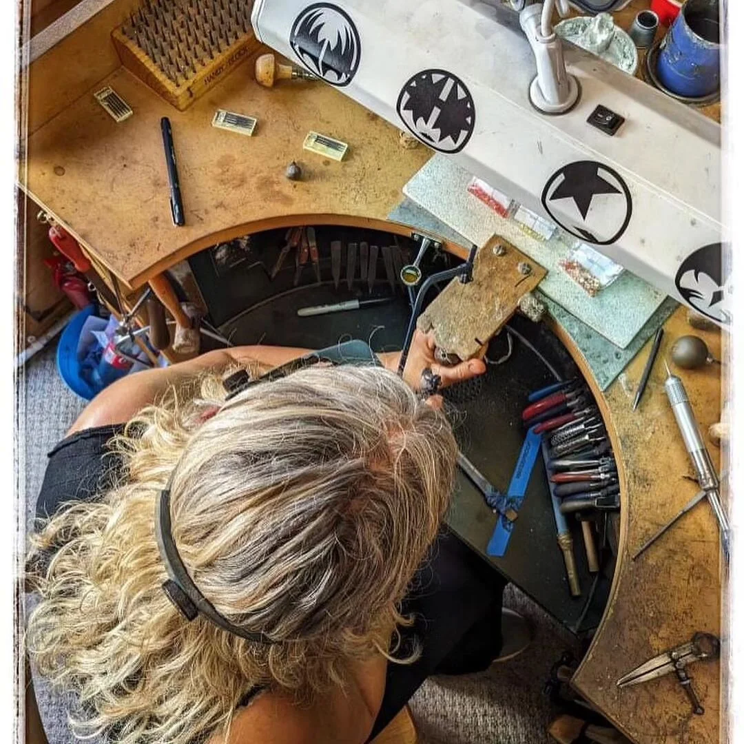 Some lovely feedback from @opheliabraithwaite_jewellery on her stones setting masterclass with me last week 

I have learned so many new gemstone setting skills over the last two days, it&rsquo;s been fantastic!
@stephen_barnett_jewellery is an excel