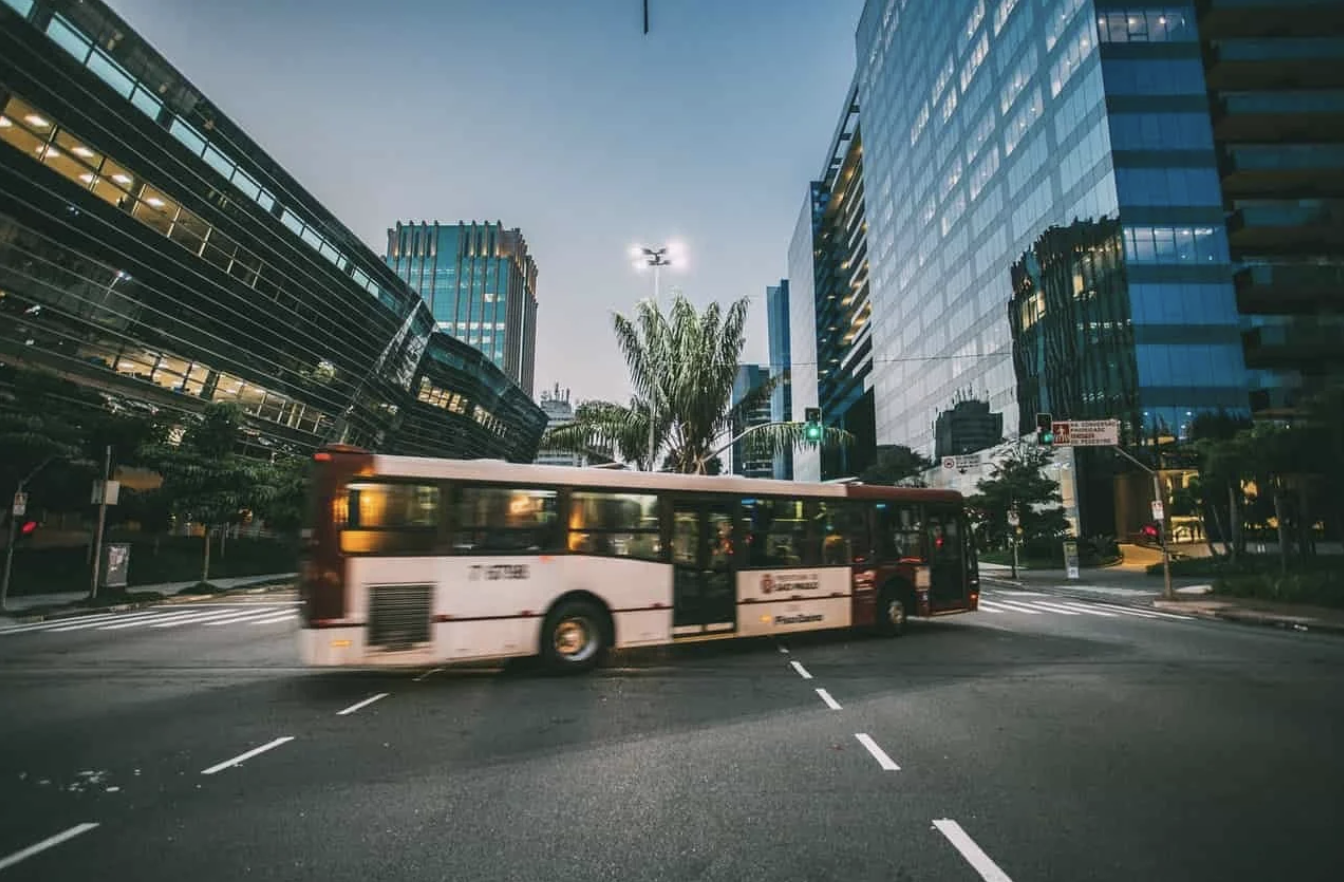 Jak Reklamować na Autobusach