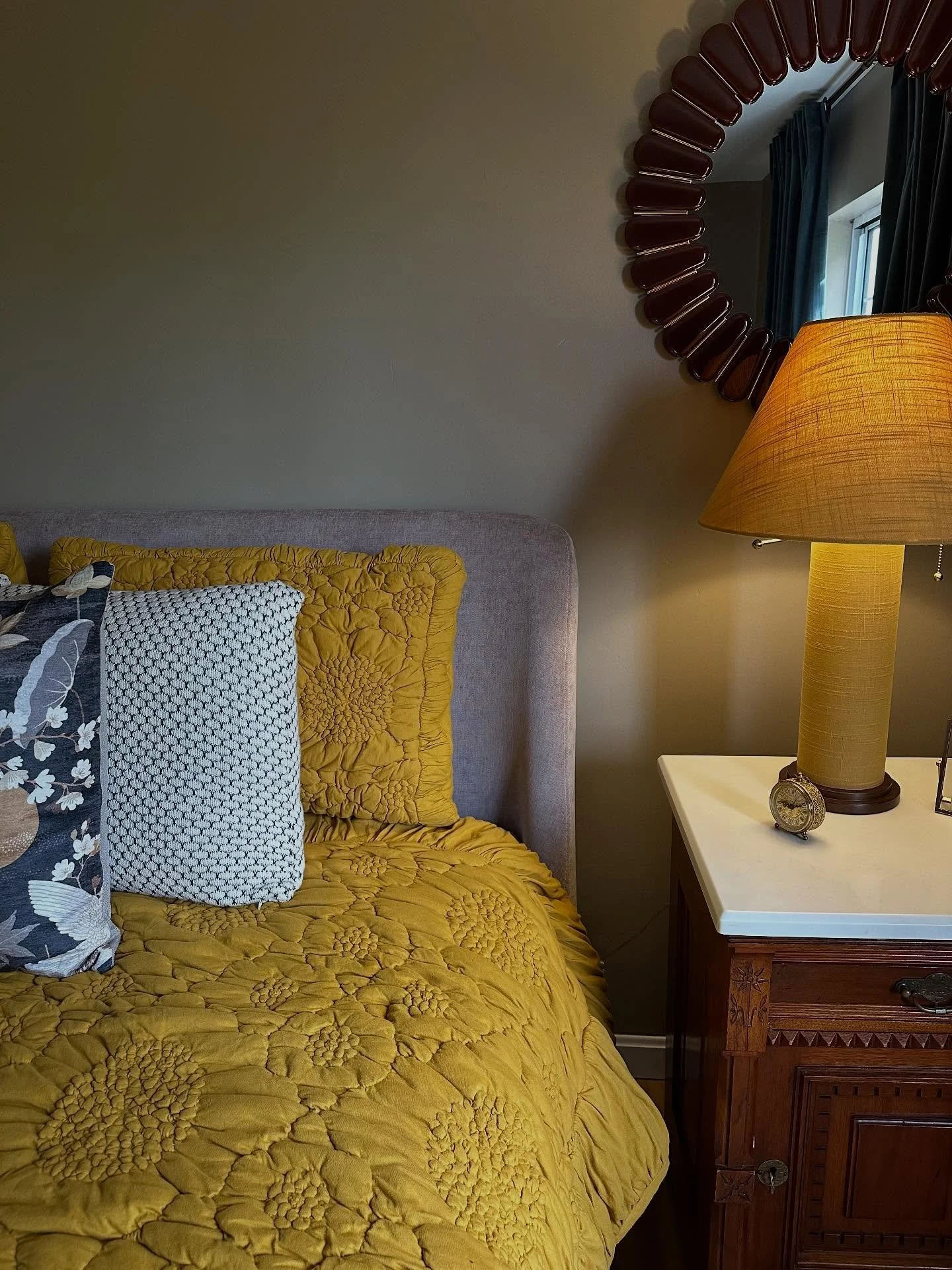 Feels a bit like fall over here Al th ough this design was made in the spring- can&rsquo;t go wrong with these rich colors- golden yellow, pinks, maroon, warm wood tones, detail details details! Plus deep velvet long blue drapes! Oh la la