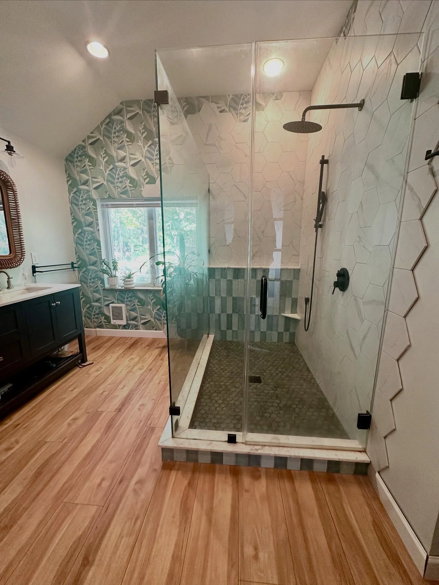 When you finally get to exercise all your ideas in your own house:) our primary bath got a major facelift &hellip; in the works and almost done! 

#primarybathinspo #primarybathdesign #designincolor #wallpapertotile @tempaper_designs  love this wallp