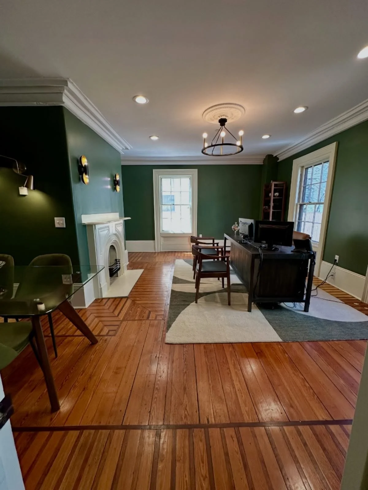 Found myself in a world of green this past year gotta say, I dig it. Green things I like- nature, spinach, grass stains on my kids clothes, I even like the Grinch and the mashed avocado that covers my baby&rsquo;s face- greens a good one.

Speaking o