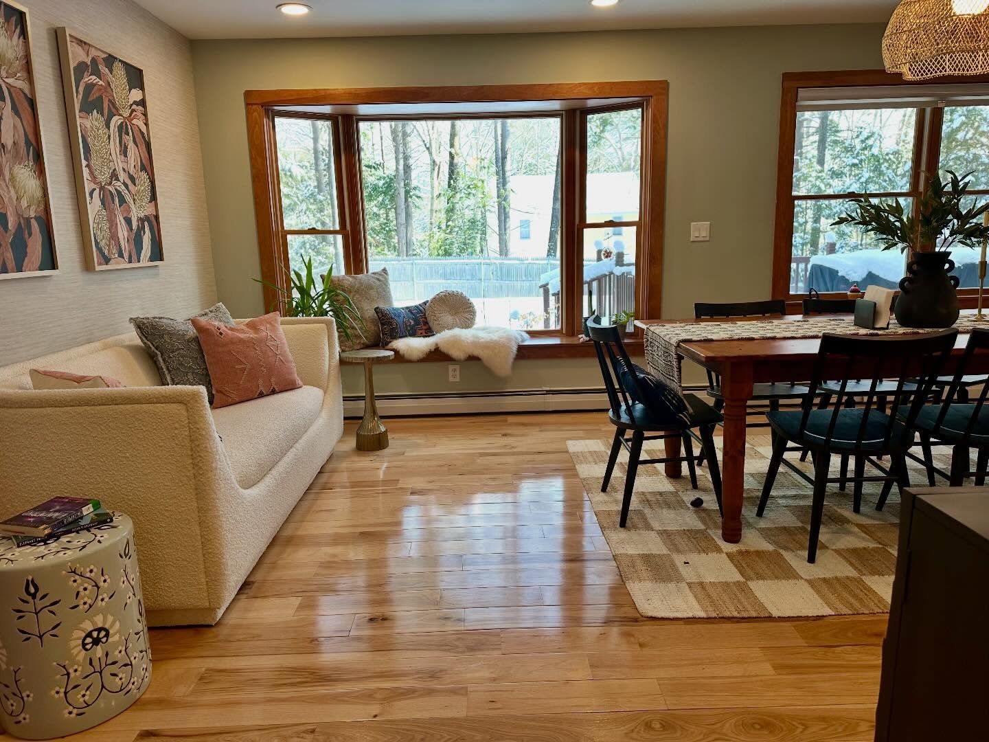 Same space different view

#livedin #natureinspiredrooms #naturalmaterials #vintageandnew #mixeddesign