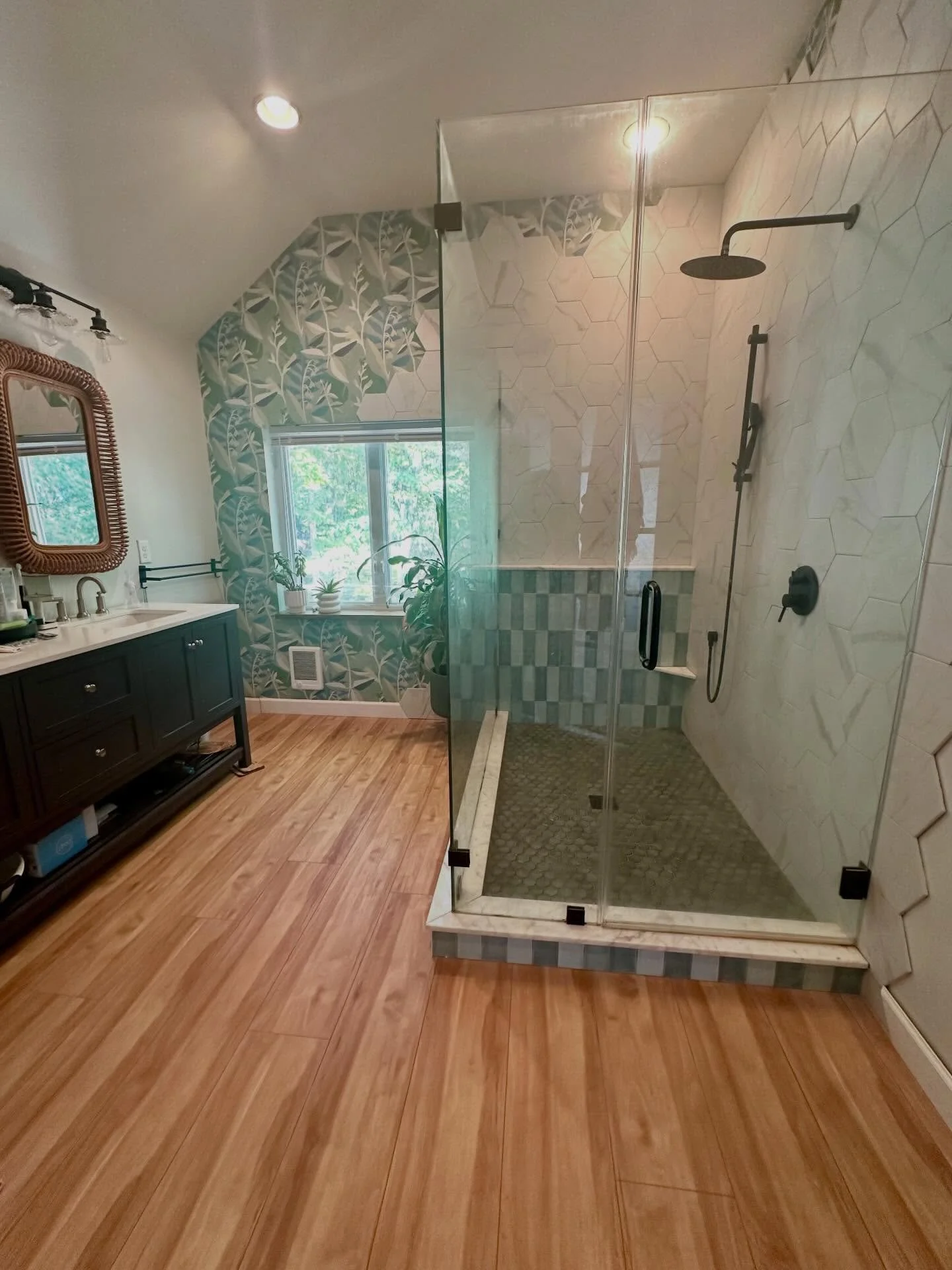 Thinking back on the before of our primary bath and not missing the 3x3 shower or the corner jacuzzi one bit.  Still geeking out over the tile by @lennydube34 and the fun way we laid it, plus the @tempaper_designs  wallpaper that I would cover my who